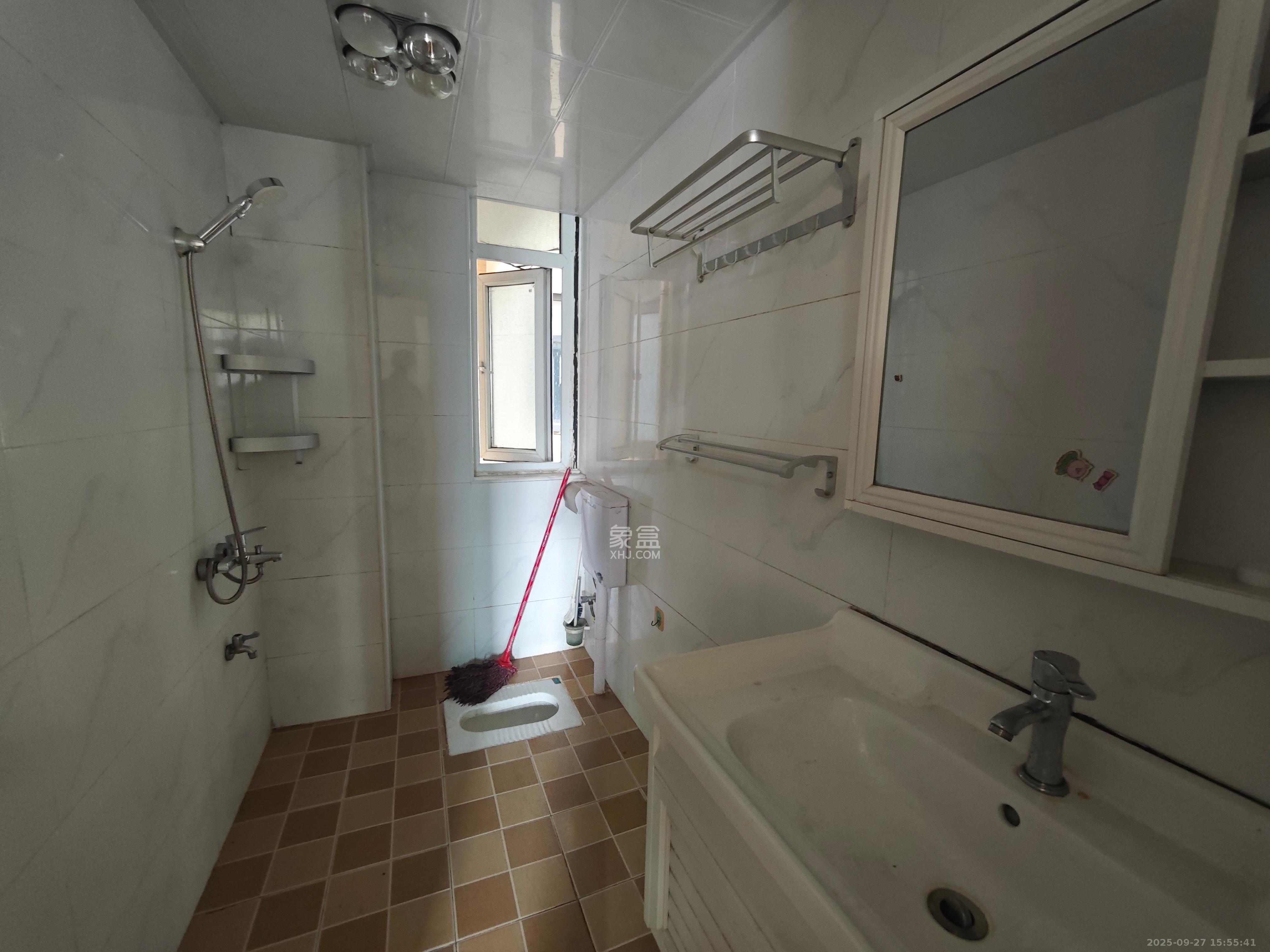 和悦城(蟠龙景苑) 2室2厅1卫 1800.0元/月 和悦城(蟠龙景苑) 2室2厅1卫 1800.0元/月室内图