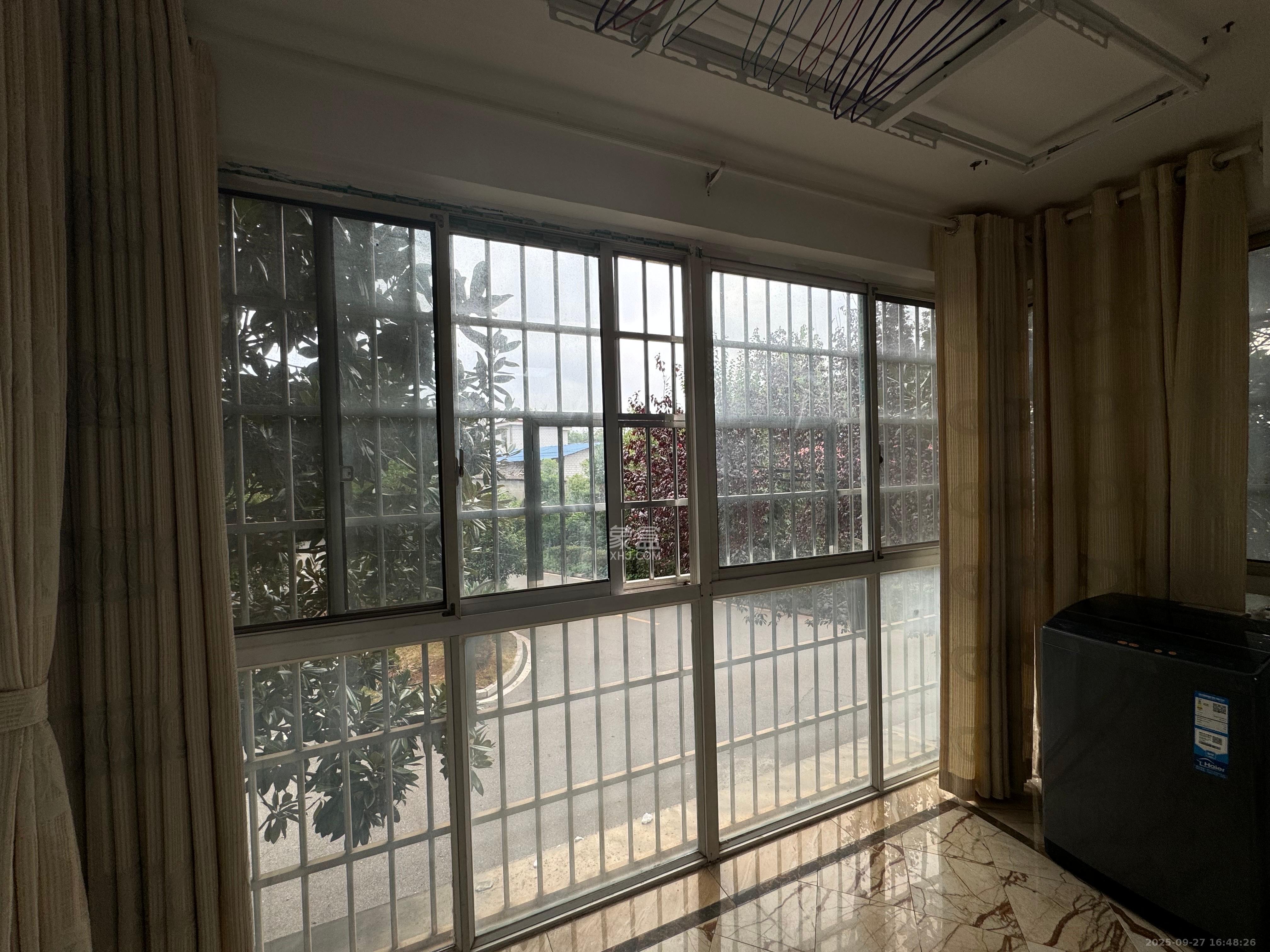 弘欣公寓 2室2厅1卫 1700.0元/月 弘欣公寓 2室2厅1卫 1700.0元/月室内图