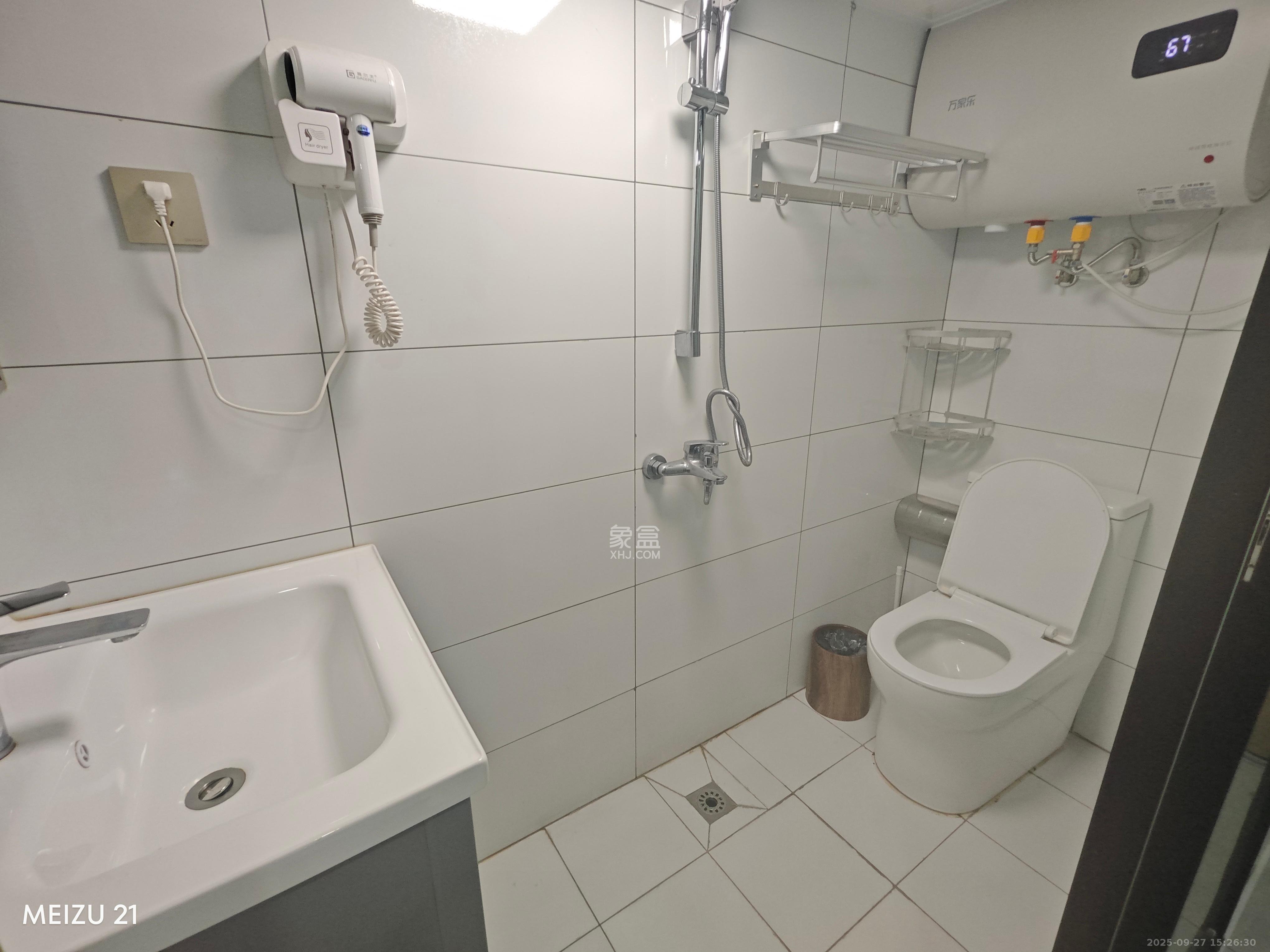 珠江花城好世界 1室1厅1卫 2200.0元/月 珠江花城好世界 1室1厅1卫 2200.0元/月室内图