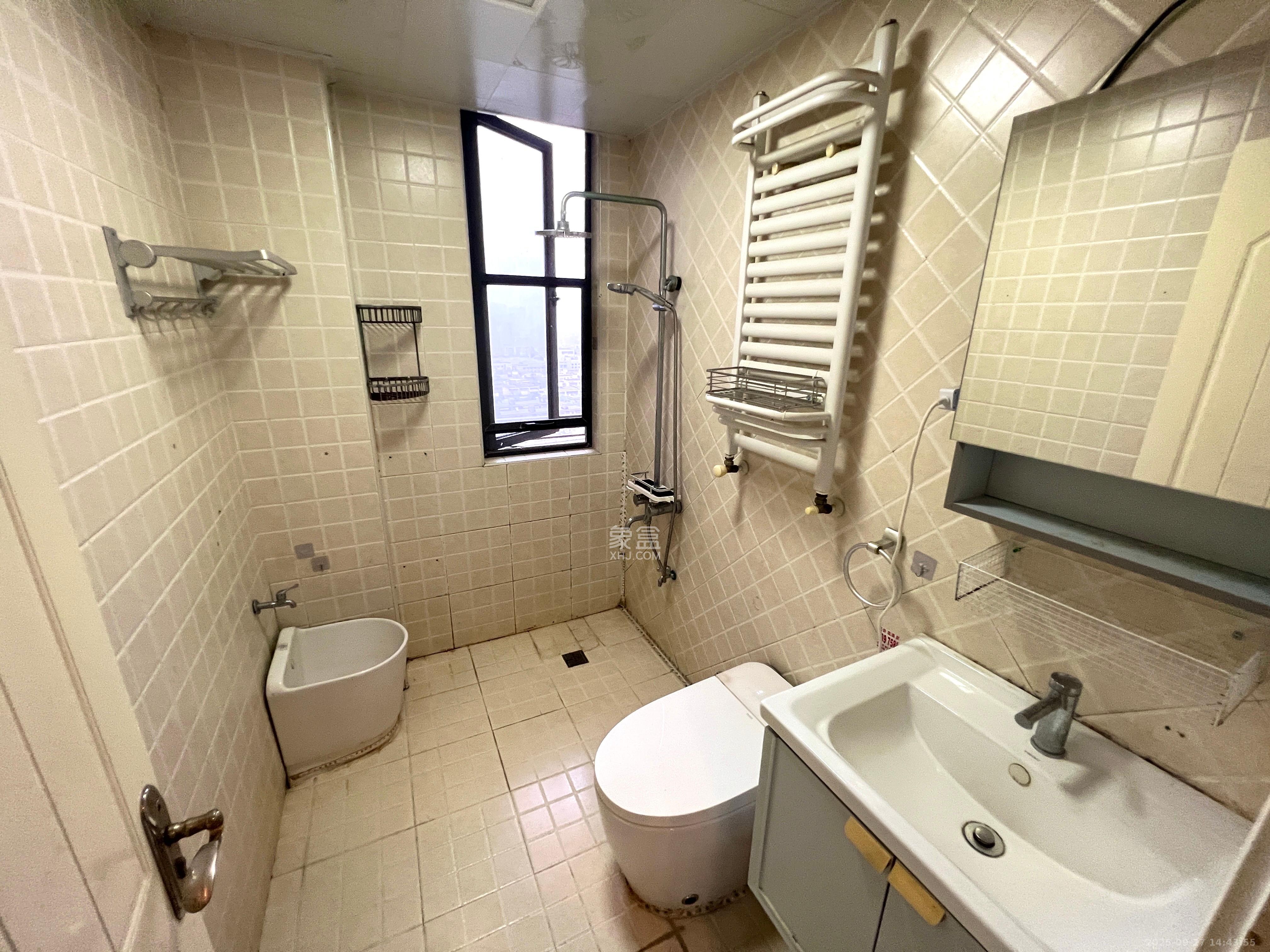 万博汇 3室2厅2卫 3500.0元/月 万博汇 3室2厅2卫 3500.0元/月室内图