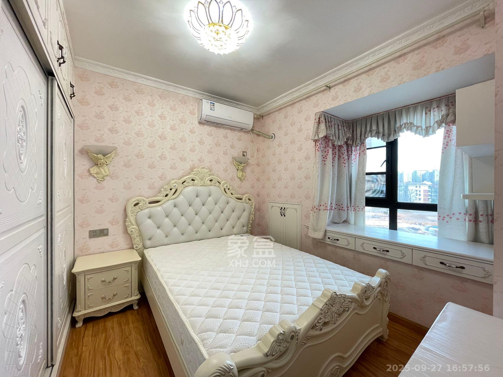 阿普阿布 2室1厅1卫 2700.0元/月 阿普阿布 2室1厅1卫 2700.0元/月室内图