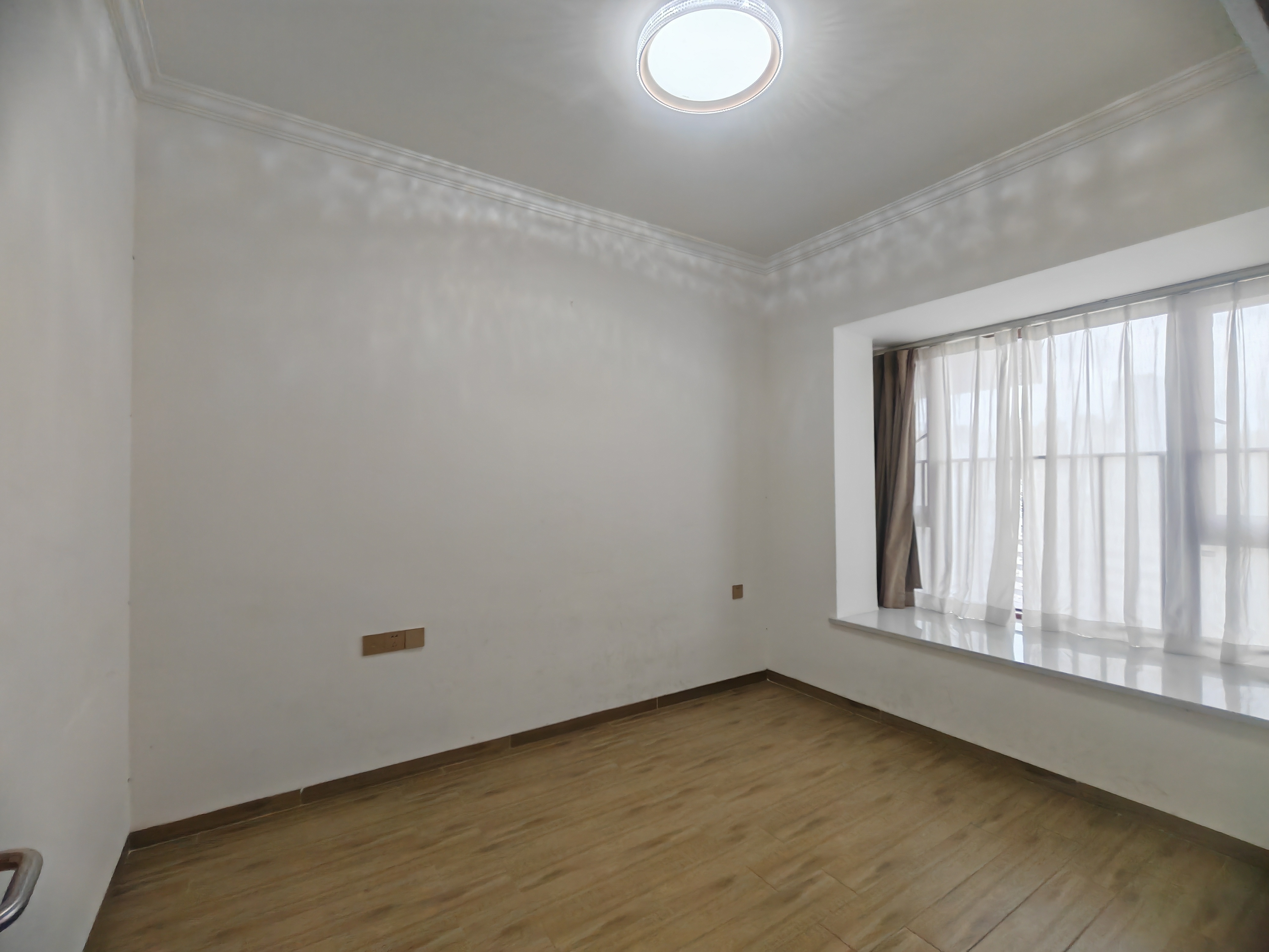 金龙城市广场二期  2室2厅1卫    3000.0元/月 金龙城市广场二期  2室2厅1卫    3000.0元/月室内图