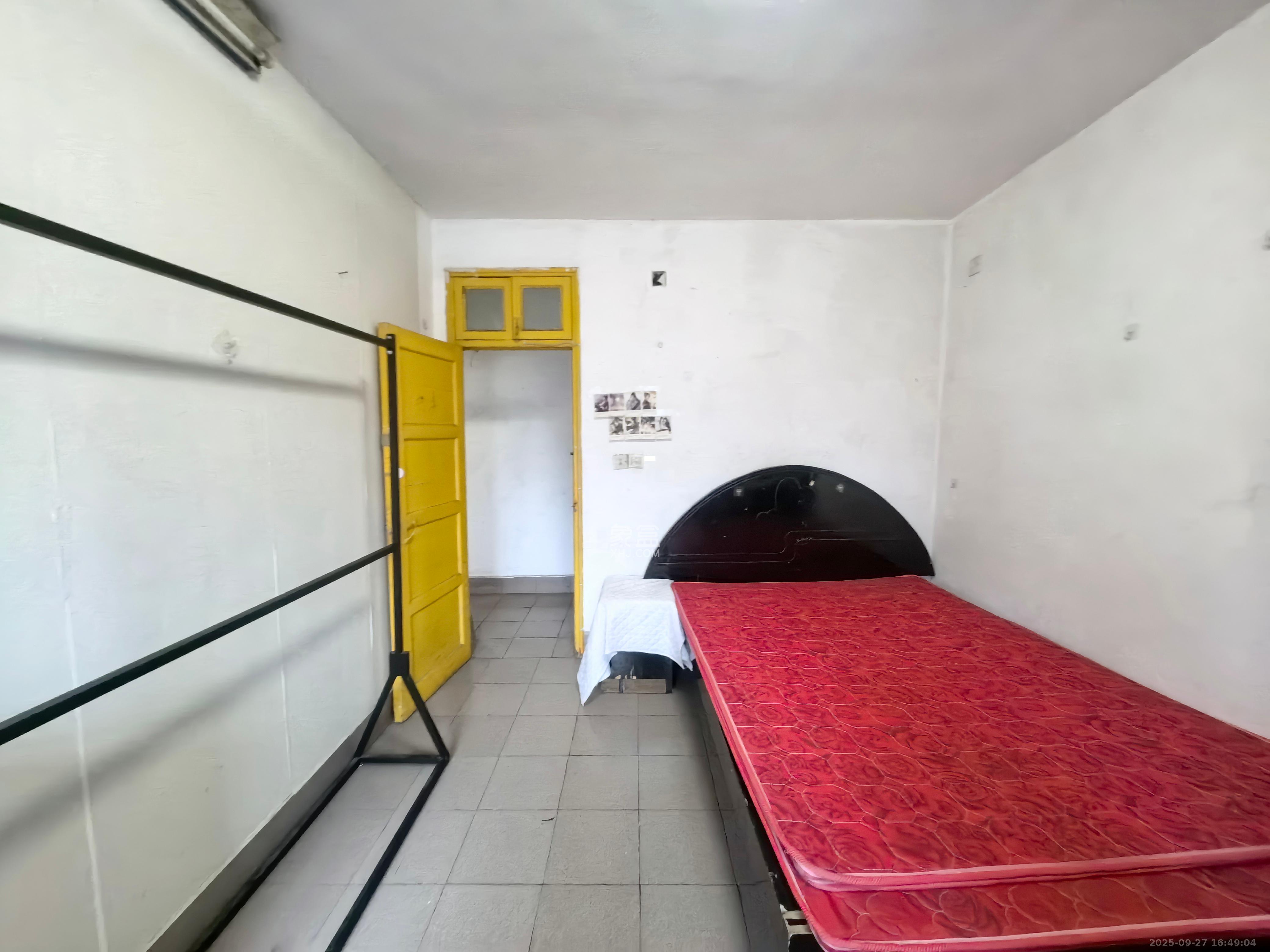 岳麓区教师村 3室2厅1卫 2200.0元/月 岳麓区教师村 3室2厅1卫 2200.0元/月室内图