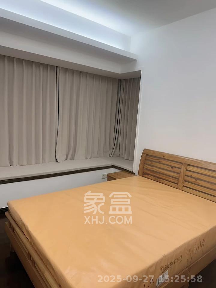 亚华香舍花都 3室2厅2卫 3800.0元/月 亚华香舍花都 3室2厅2卫 3800.0元/月室内图