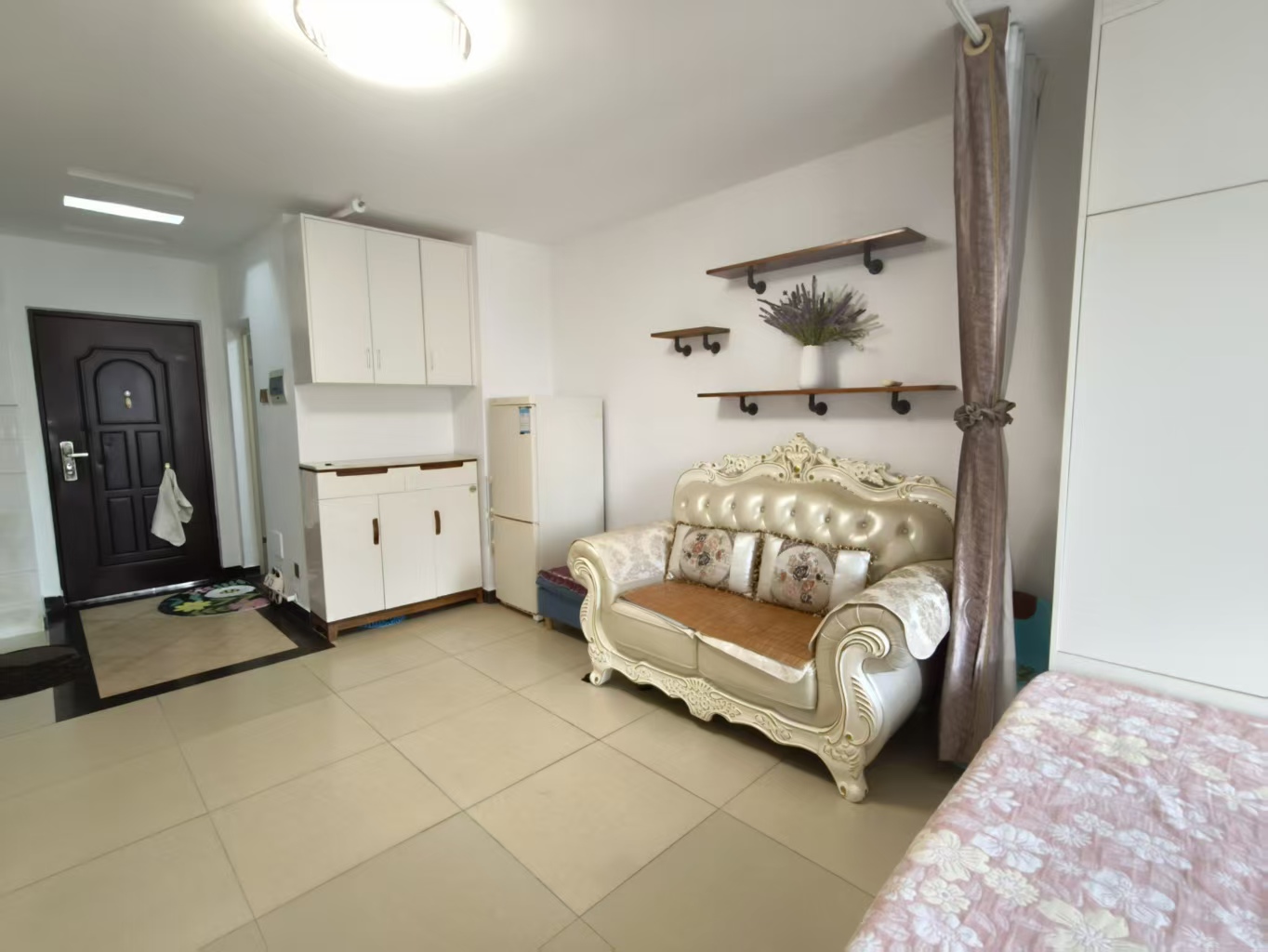 帝国大厦 1室0厅1卫 1500.0元/月 帝国大厦 1室0厅1卫 1500.0元/月室内图