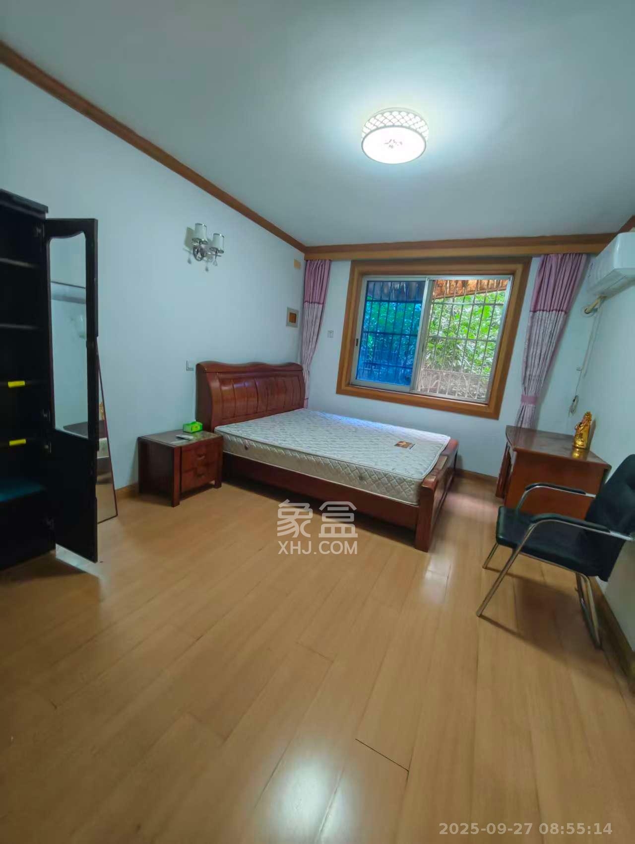 市总工会宿舍(司马里36号) 3室1厅1卫 2000.0元/月 市总工会宿舍(司马里36号) 3室1厅1卫 2000.0元/月室内图