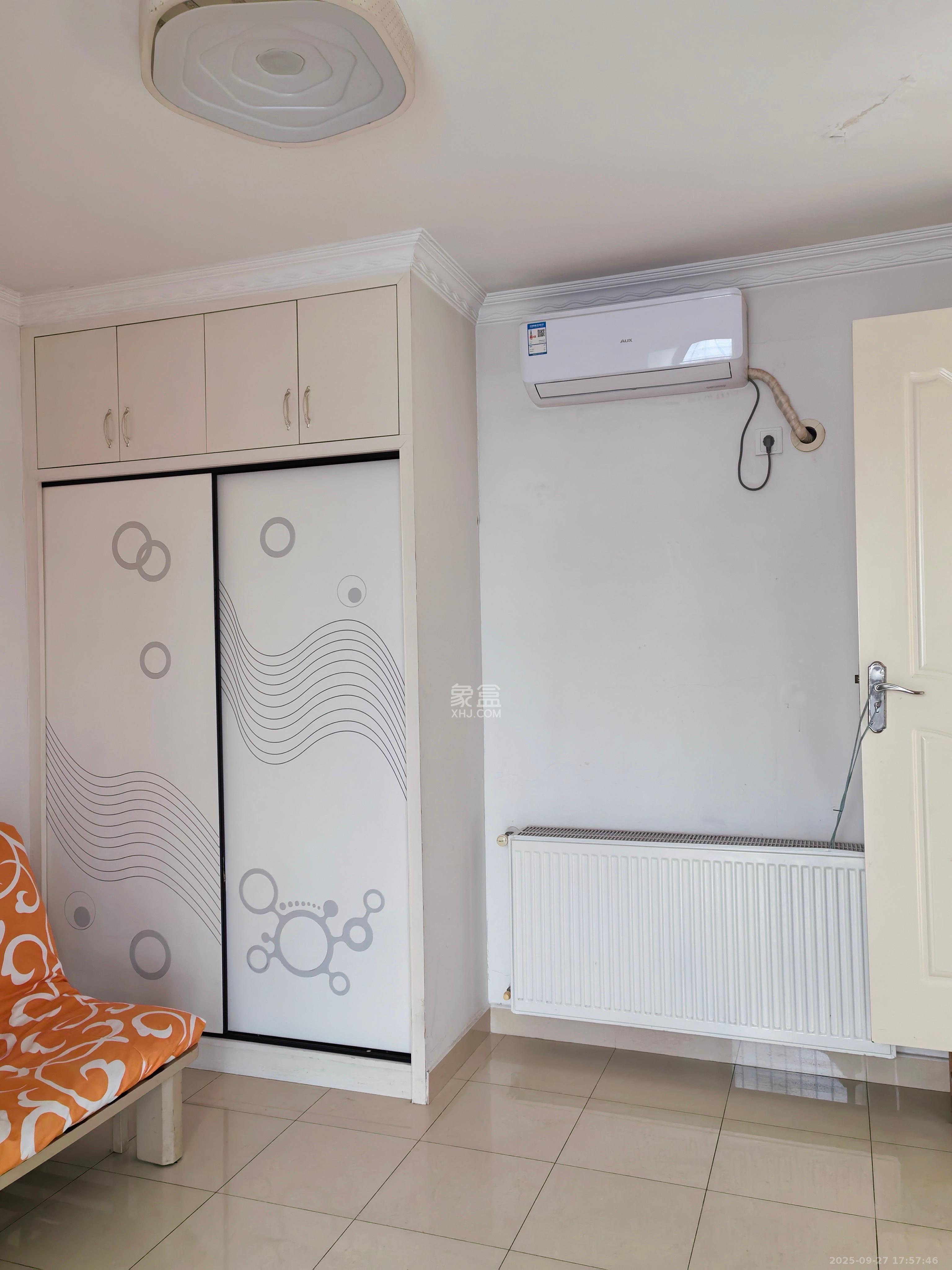 保利麓谷林语F区 1室1厅1卫 1200.0元/月 保利麓谷林语F区 1室1厅1卫 1200.0元/月室内图