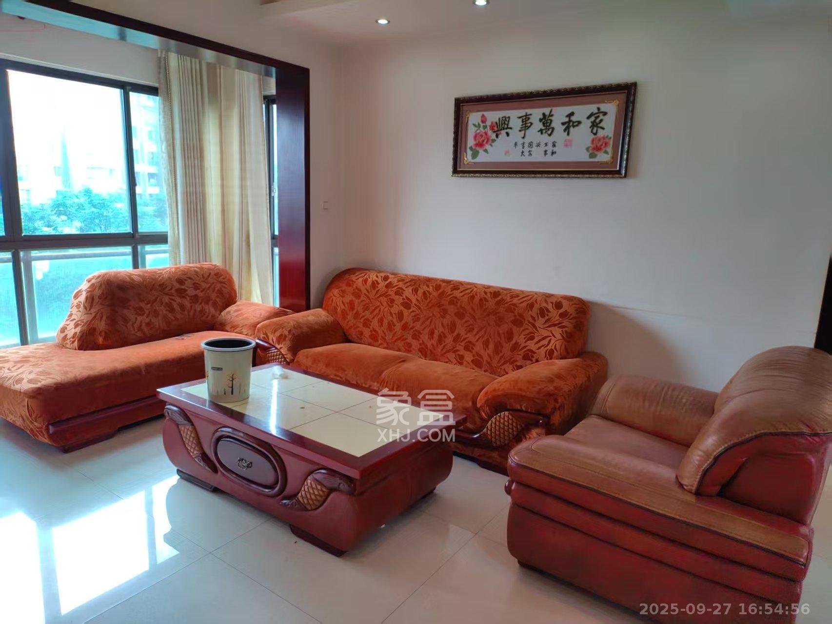 中信城市广场（中信新城一期）  2室2厅1卫    1800.0元/月室内图