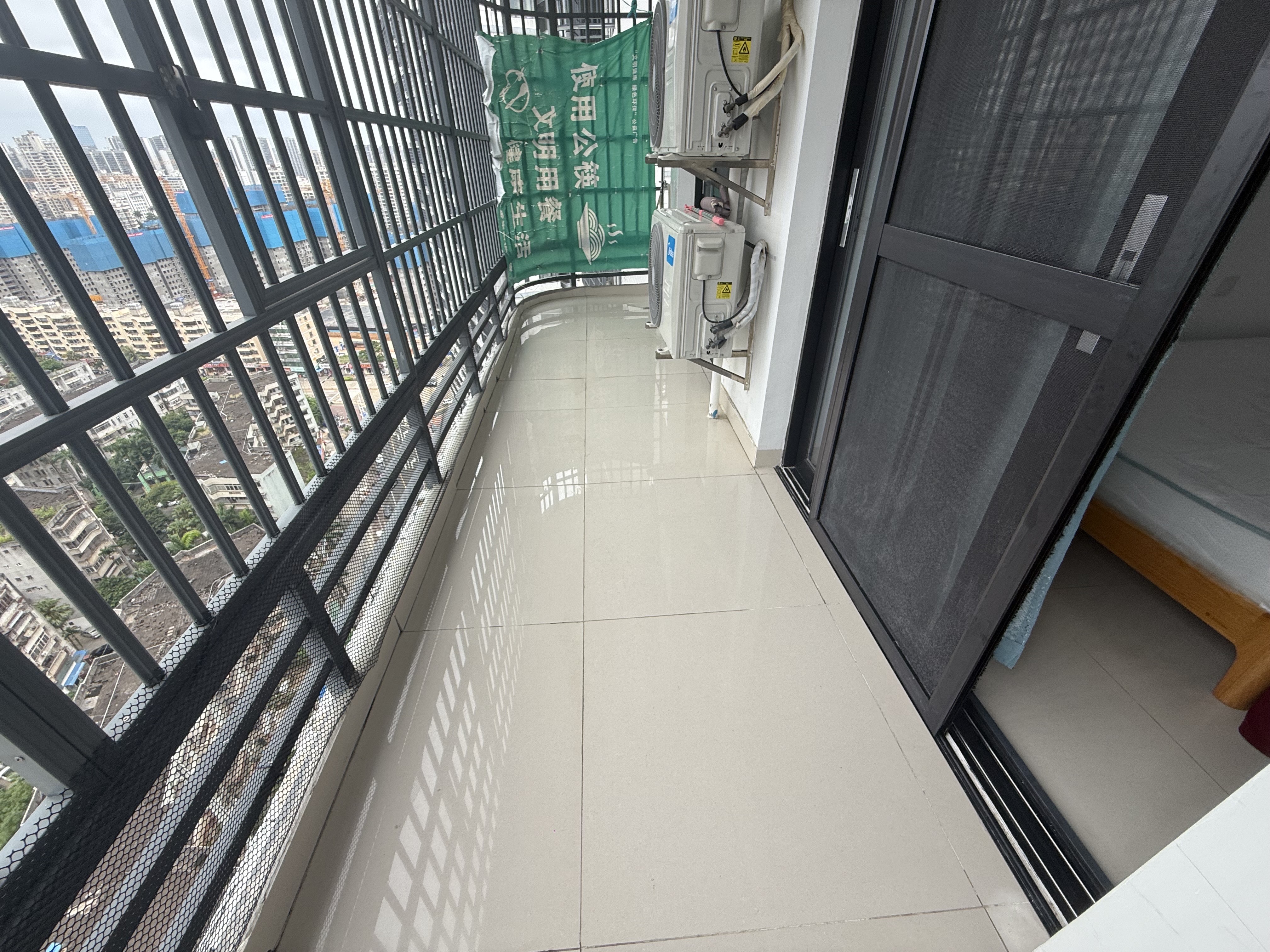 龙城新景 3室2厅1卫 3000.00元/月 龙城新景 3室2厅1卫 3000.00元/月室内图