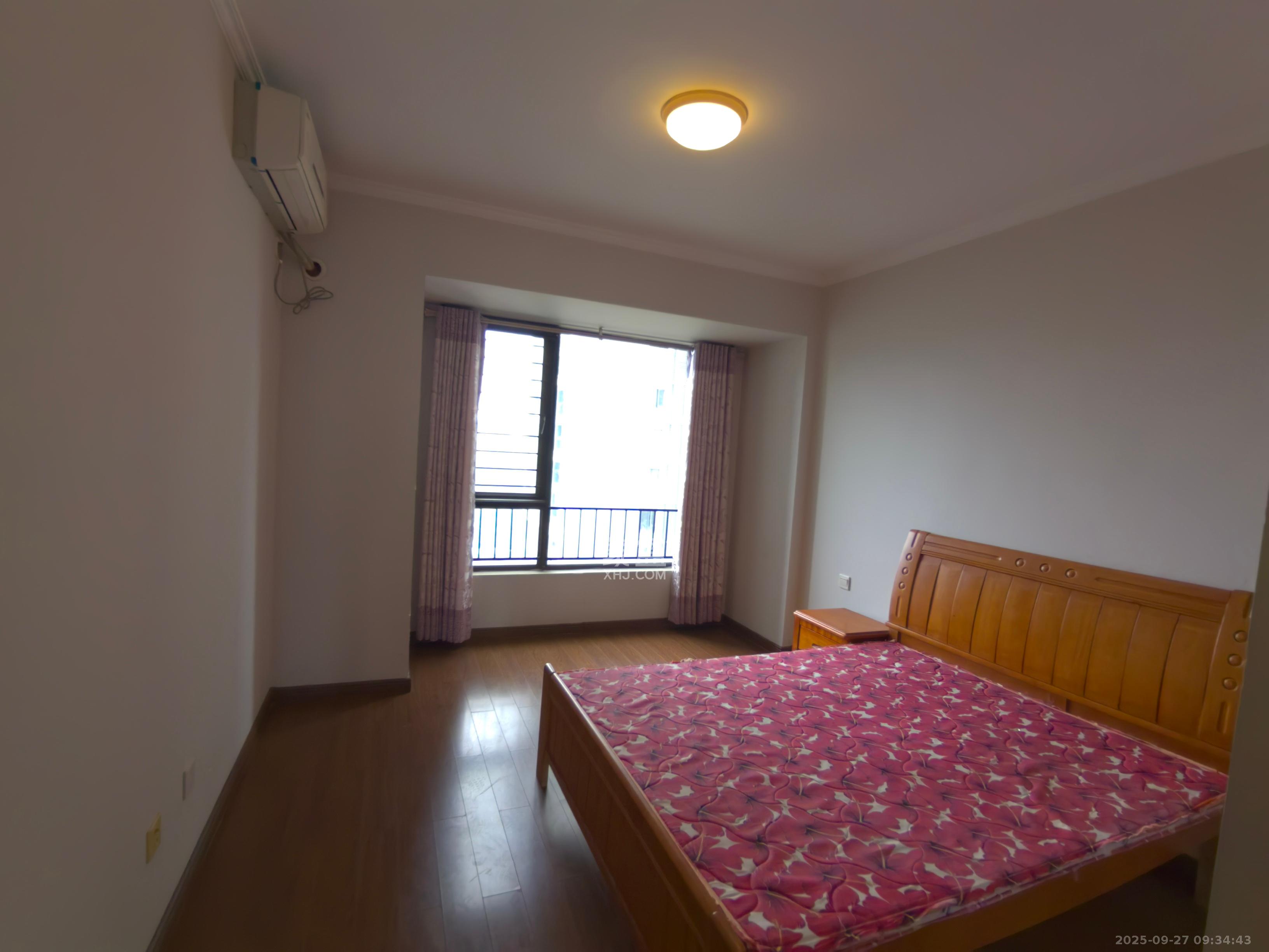 万科金域华府三四期 4室2厅2卫 2800.0元/月 万科金域华府三四期 4室2厅2卫 2800.0元/月室内图