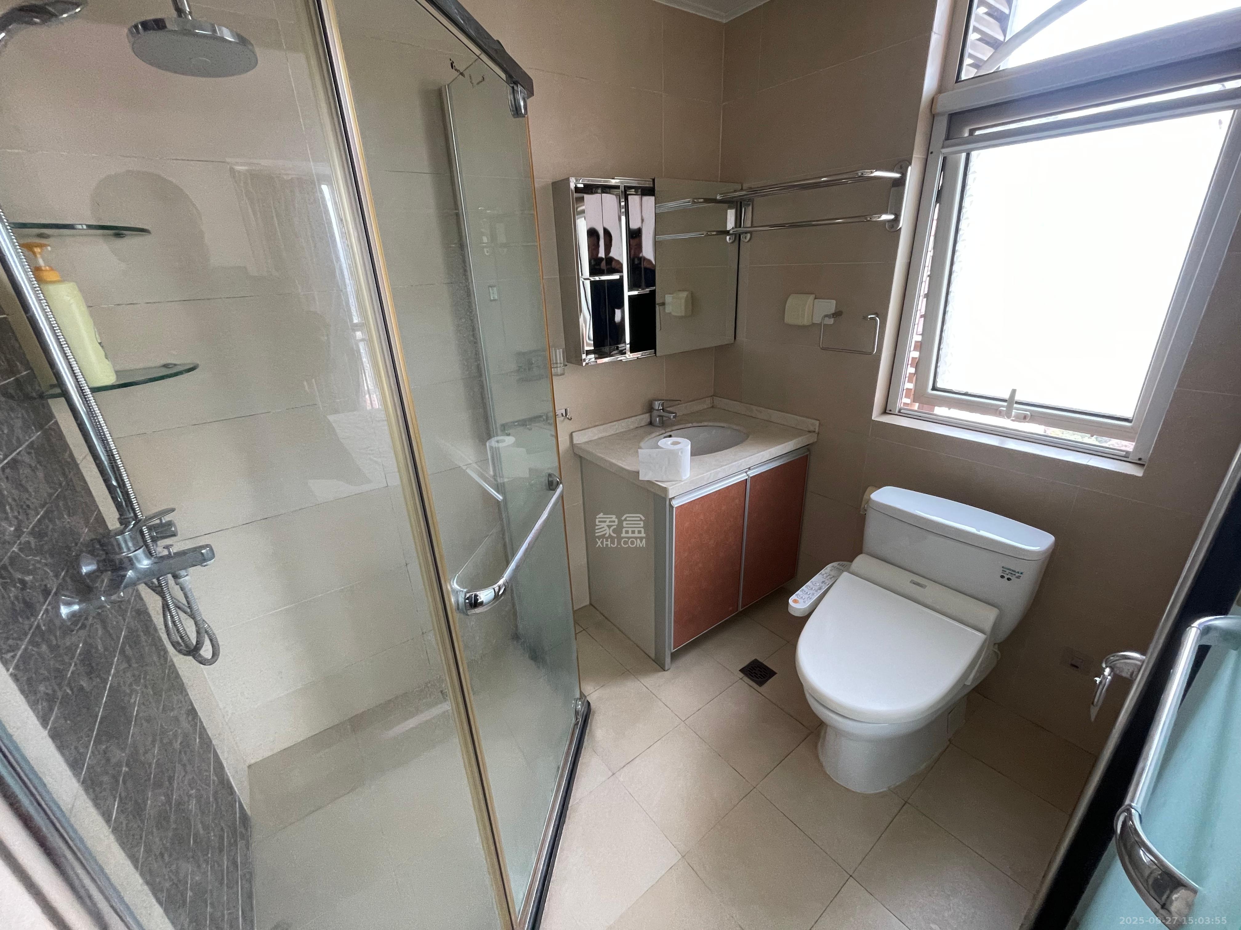 岳麓壹号 3室2厅2卫 4000.0元/月 岳麓壹号 3室2厅2卫 4000.0元/月室内图