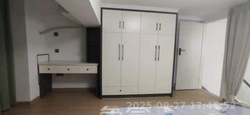 振业城三期  2室2厅1卫   2500.00元/月室内图