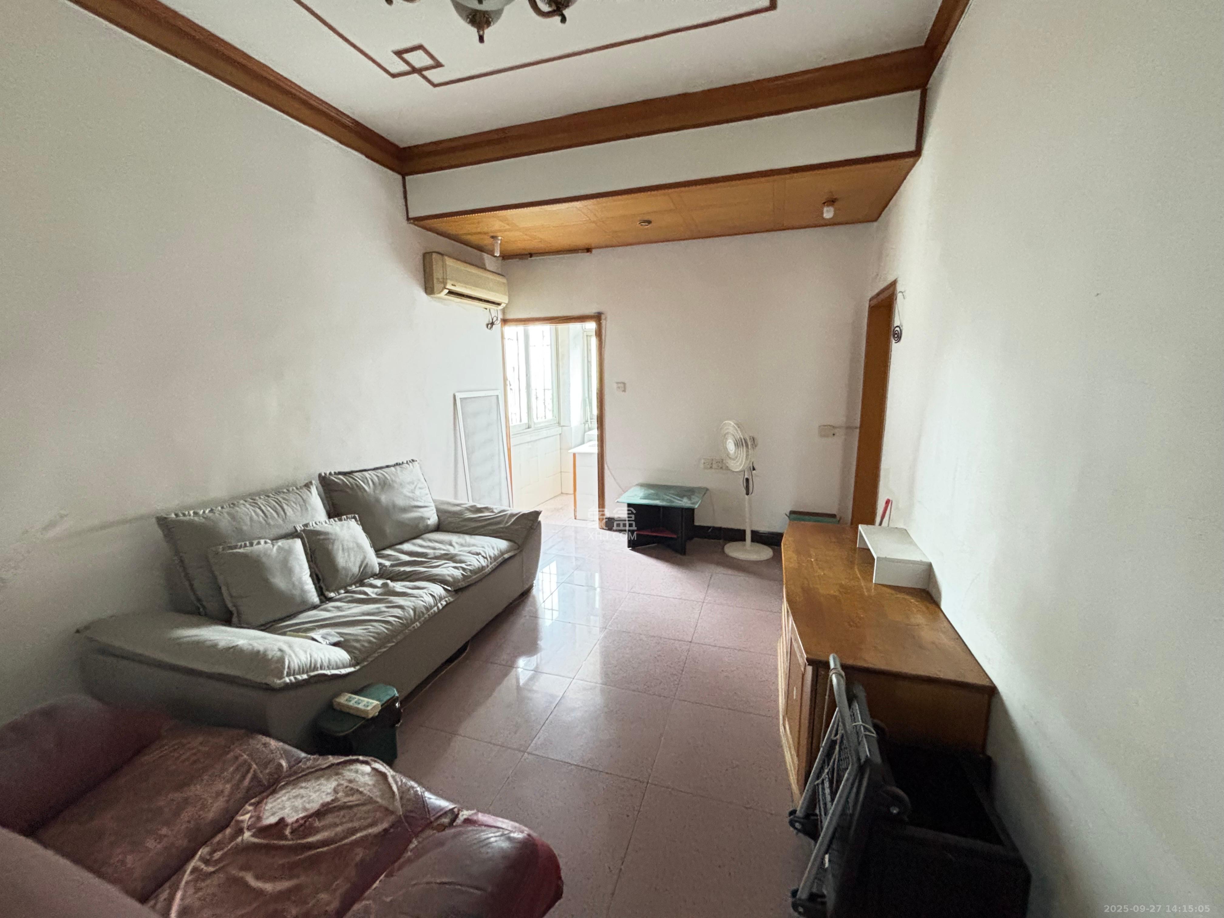 路桥宿舍  2室1厅1卫    1100.0元/月室内图