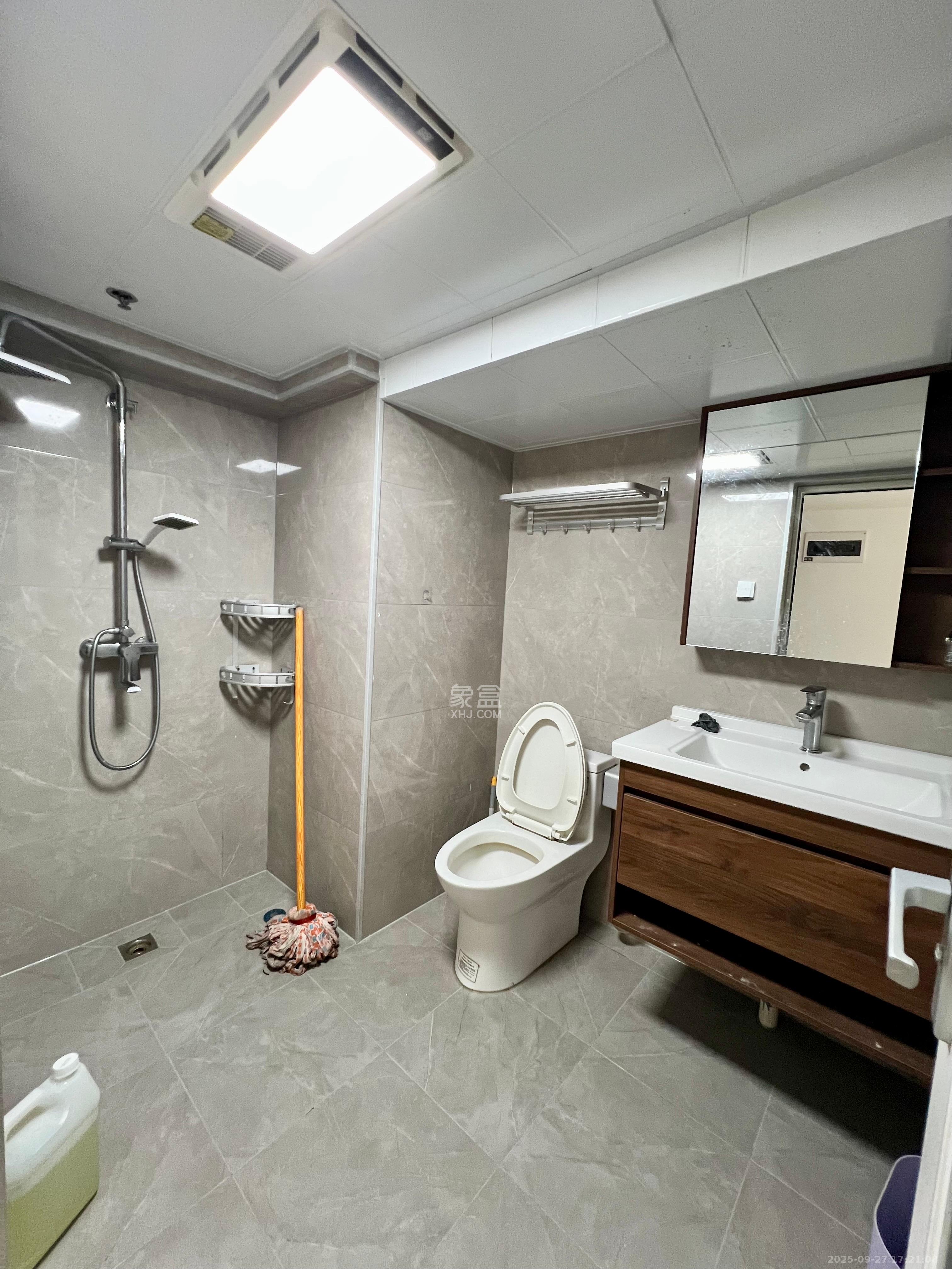 福晟钱隆国际（晟冉景苑）  2室0厅0卫    2000.0元/月室内图