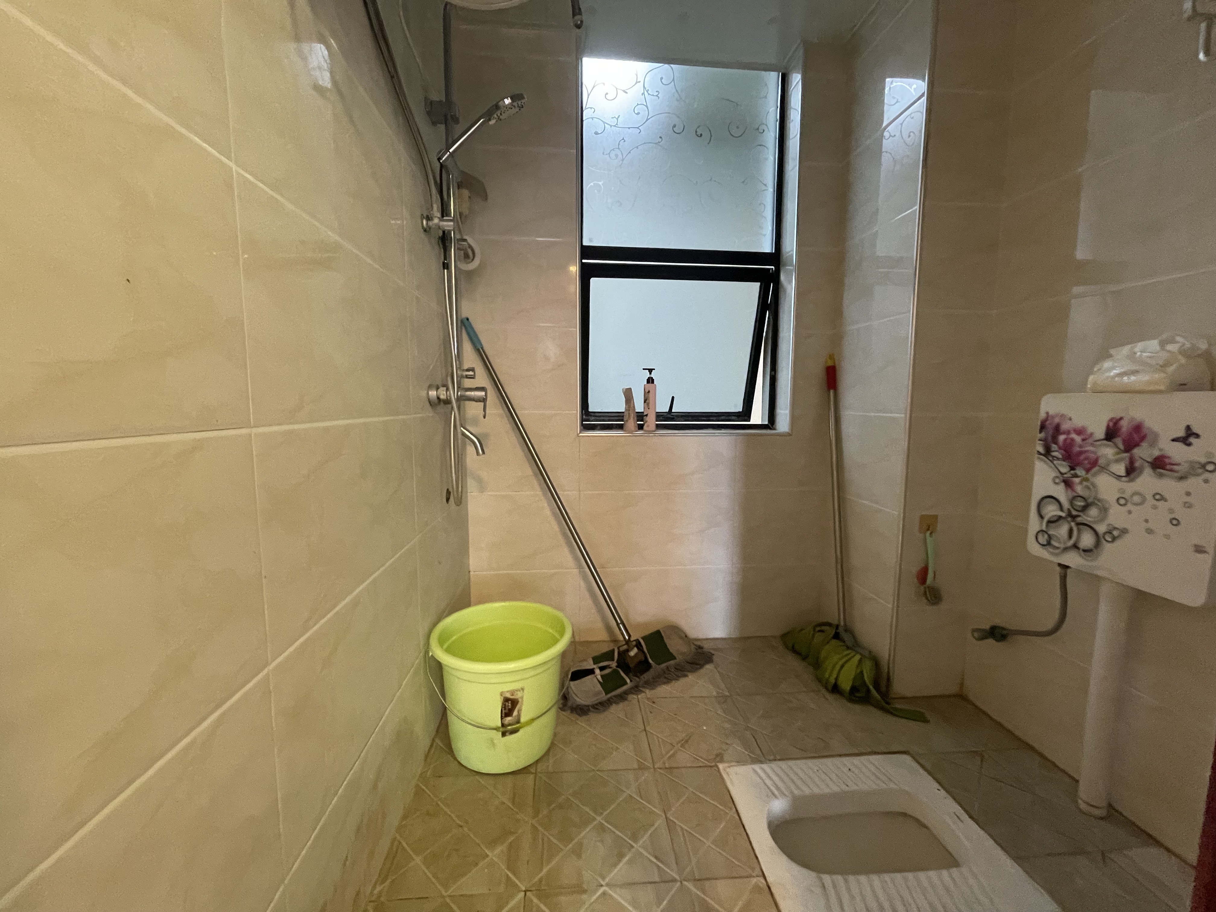 檀香山 3室2厅1卫 1800.0元/月 檀香山 3室2厅1卫 1800.0元/月室内图