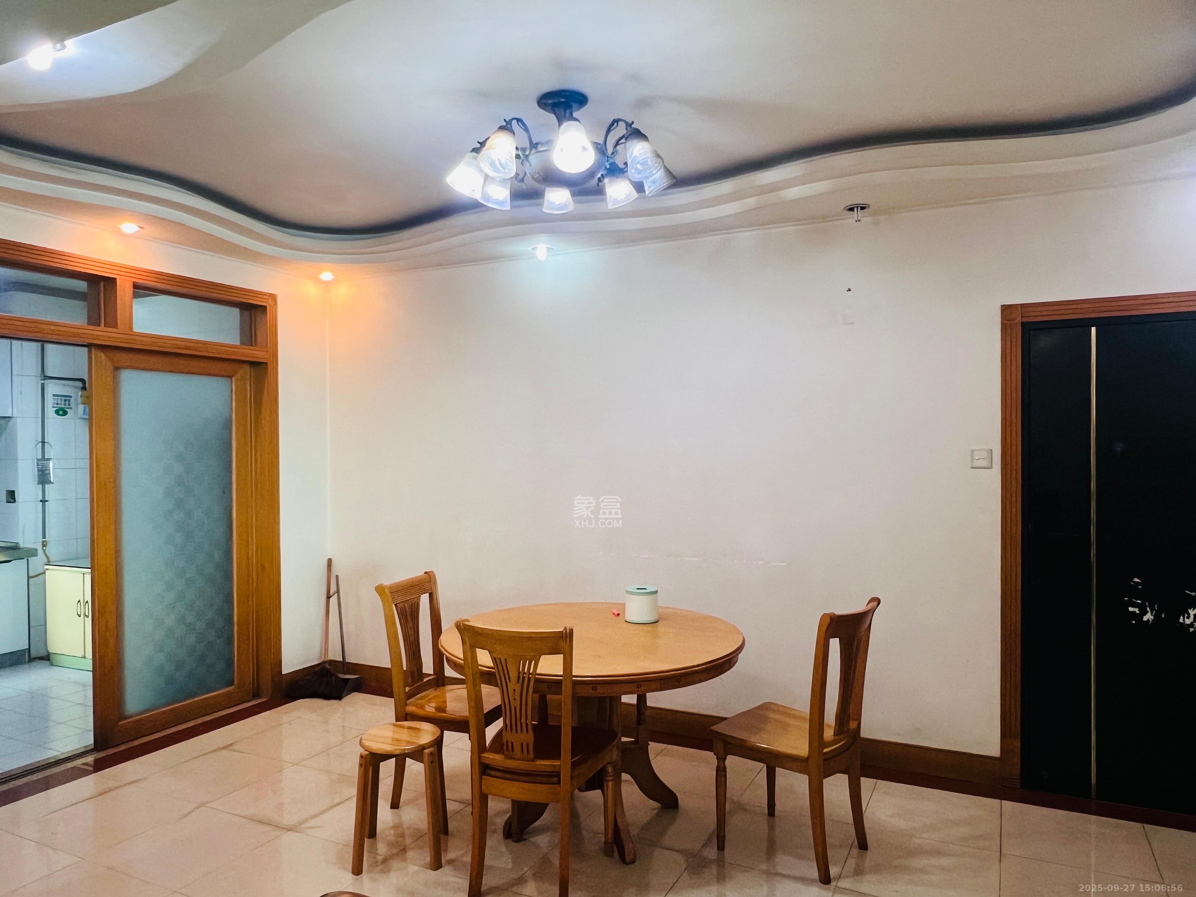 人民银行宿舍(蔡锷中路)  1室0厅0卫    3300.0元/月 人民银行宿舍(蔡锷中路)  1室0厅0卫    3300.0元/月