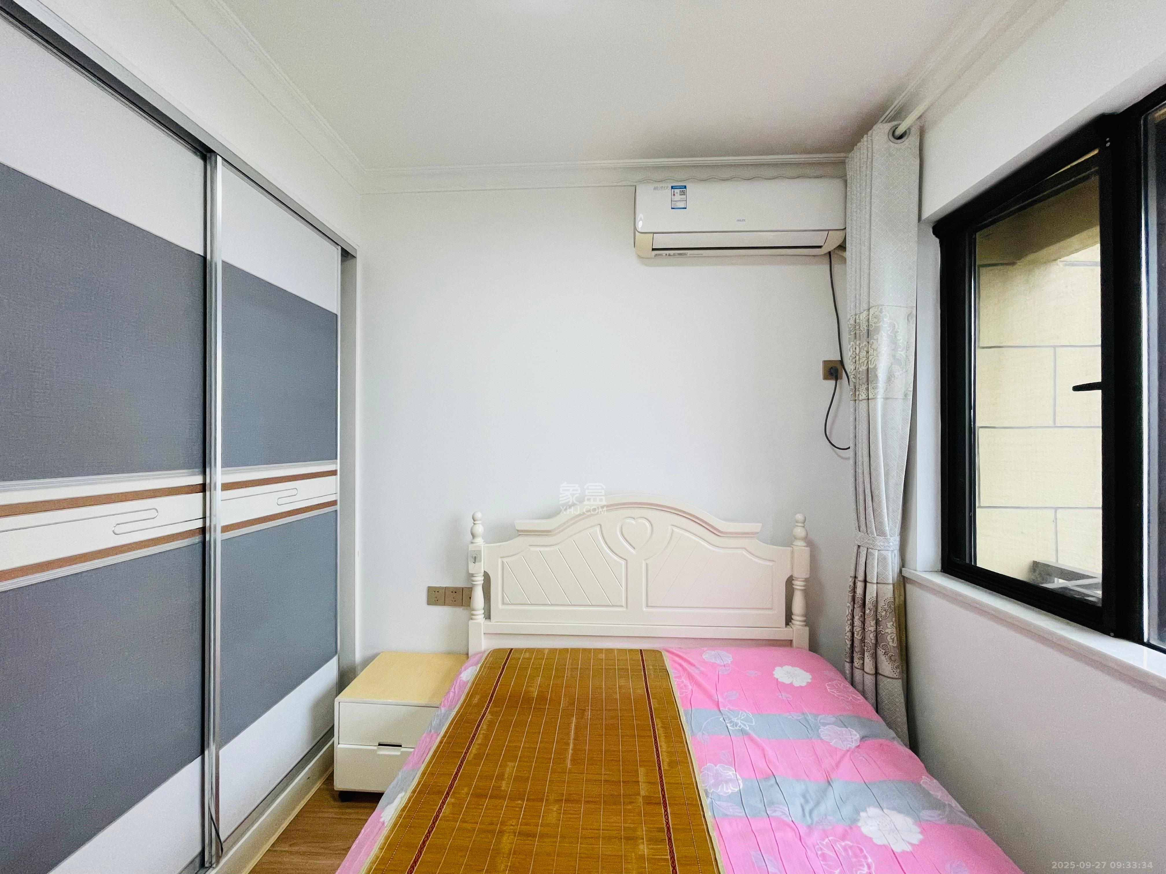 奥克斯缔壹城  3室2厅1卫   2300.00元/月室内图
