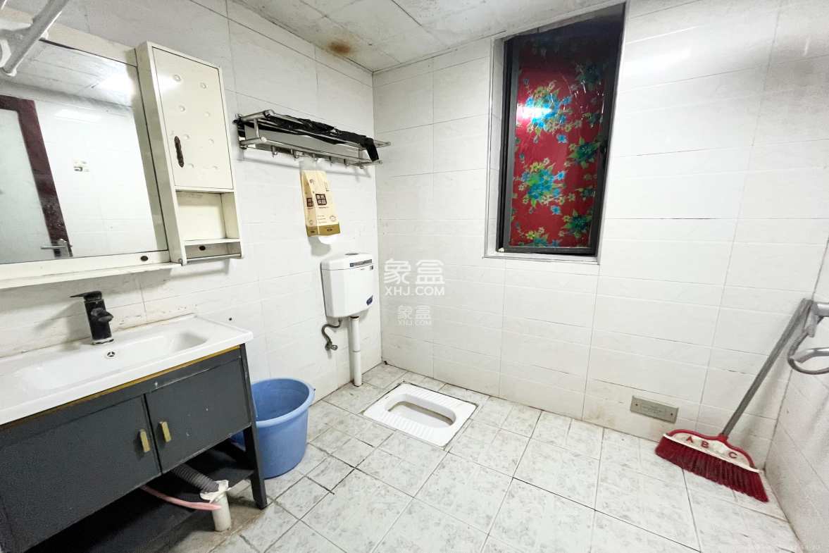 保利麓谷林语C区  2室2厅1卫    1900.0元/月 保利麓谷林语C区  2室2厅1卫    1900.0元/月室内图