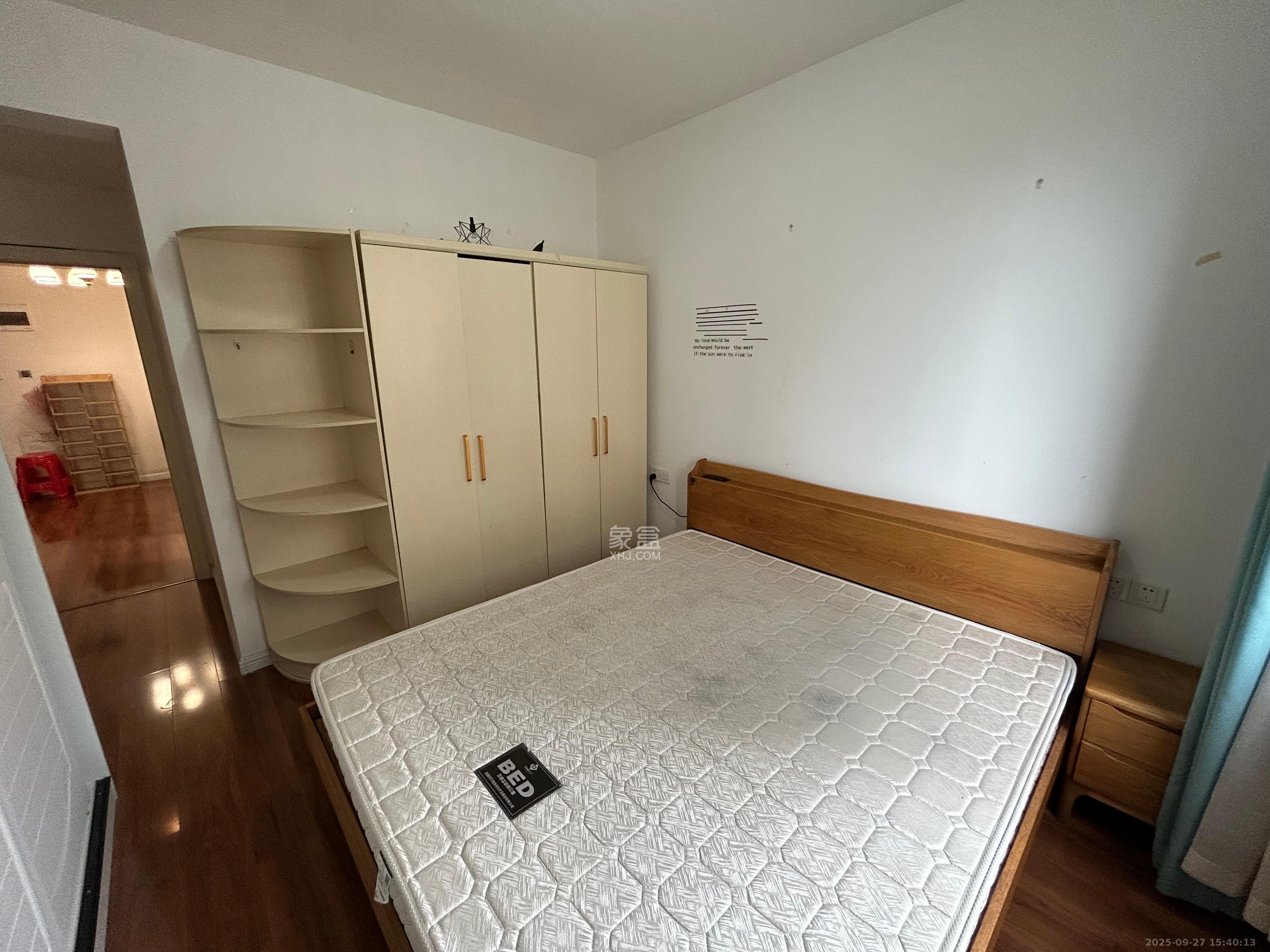 梅溪鑫苑名家  3室2厅1卫    2200.0元/月室内图