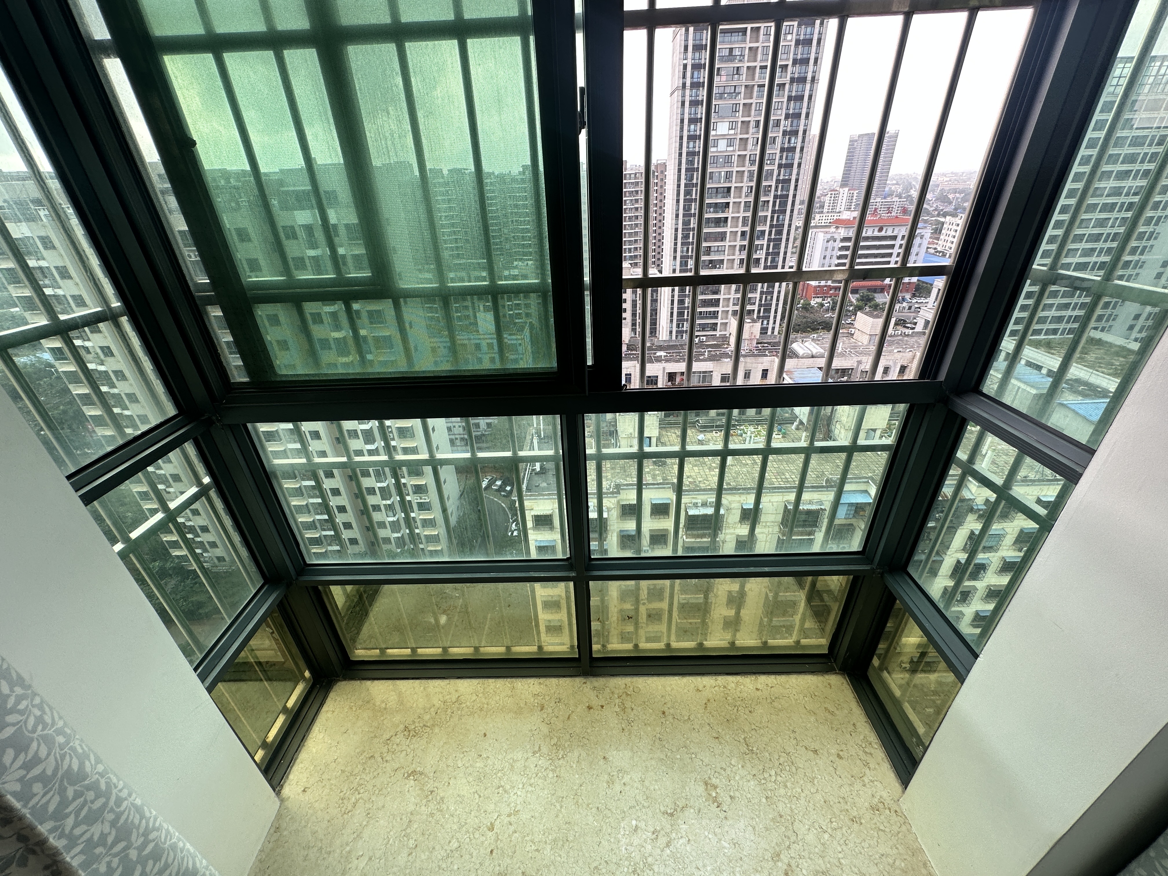 文博府B区  1室1厅1卫   1800.00元/月室内图
