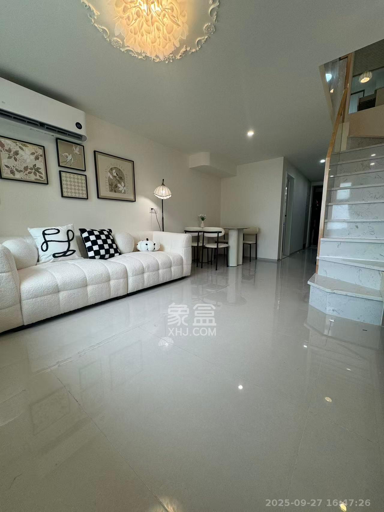 建发养云 2室1厅1卫 3100.0元/月 建发养云 2室1厅1卫 3100.0元/月室内图