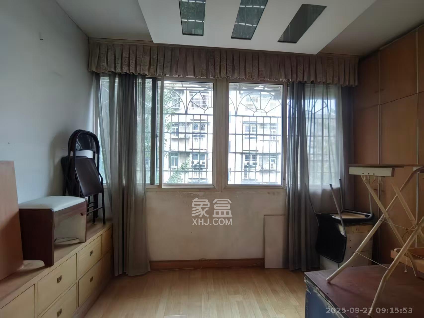 荷花园电信宿舍（天辰荷花苑）  2室2厅1卫    1600.0元/月室内图