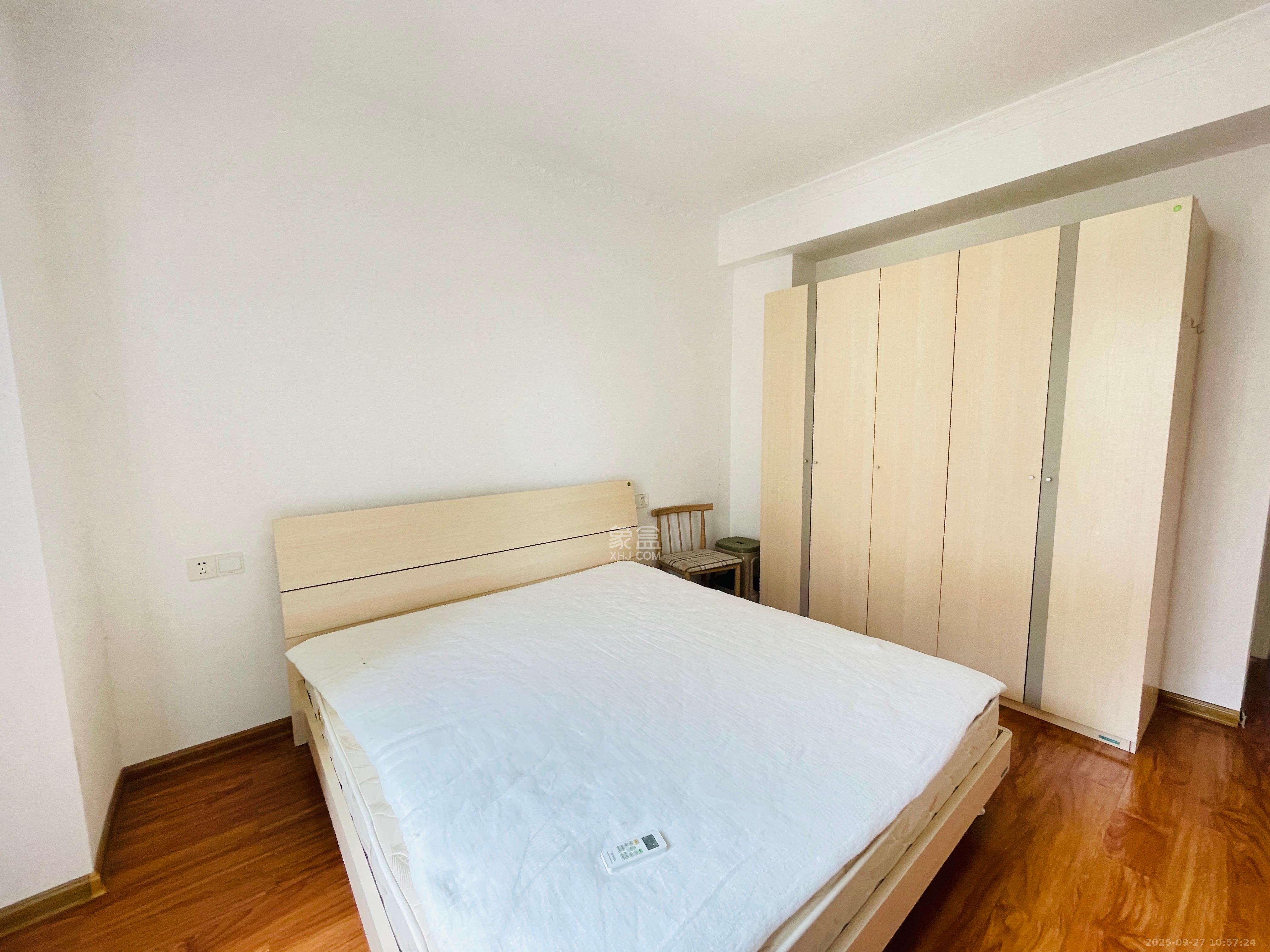 兰亭都荟(璟峰苑) 3室2厅2卫 3300.0元/月 兰亭都荟(璟峰苑) 3室2厅2卫 3300.0元/月室内图