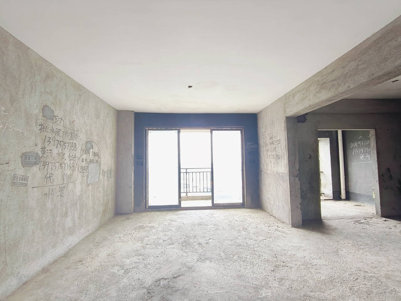 太一御江城  3室2厅2卫    64.8万