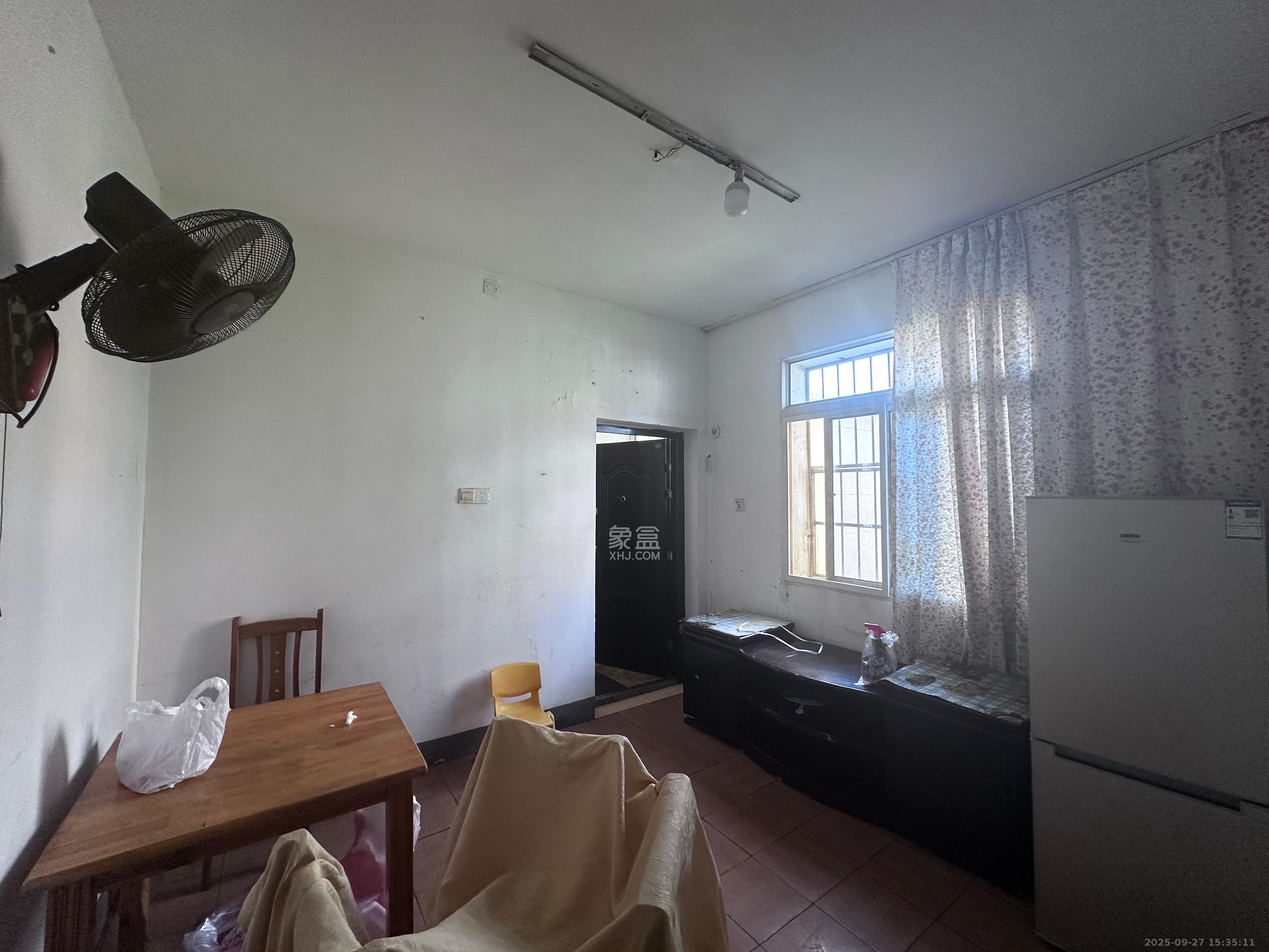 火星一片 2室1厅1卫 1400.0元/月 火星一片 2室1厅1卫 1400.0元/月室内图