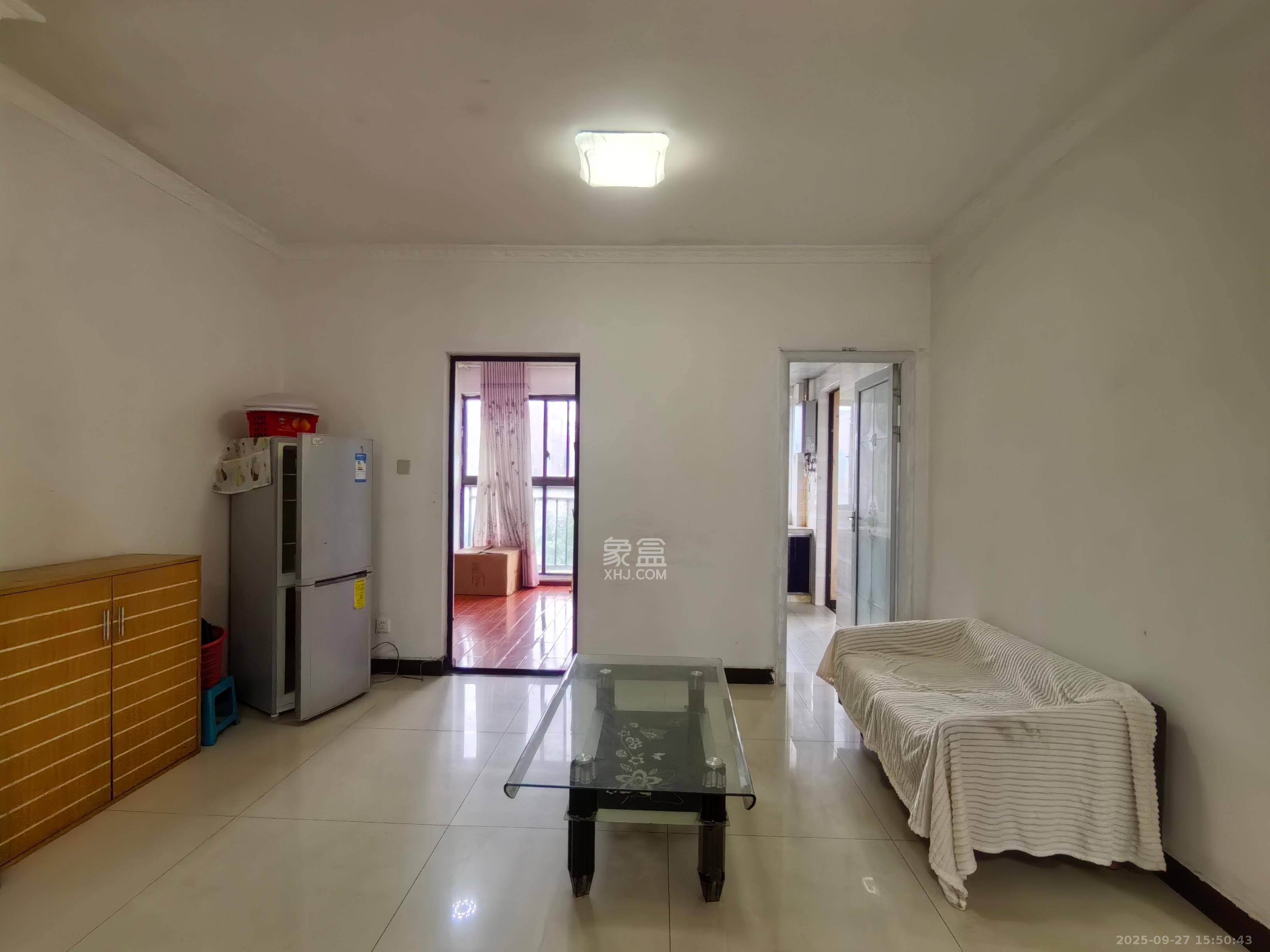 保利麓谷林语E区  3室2厅1卫    2300.0元/月室内图