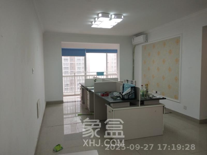 恒广国际景园一二区 2室2厅1卫 1800.0元/月 恒广国际景园一二区 2室2厅1卫 1800.0元/月室内图