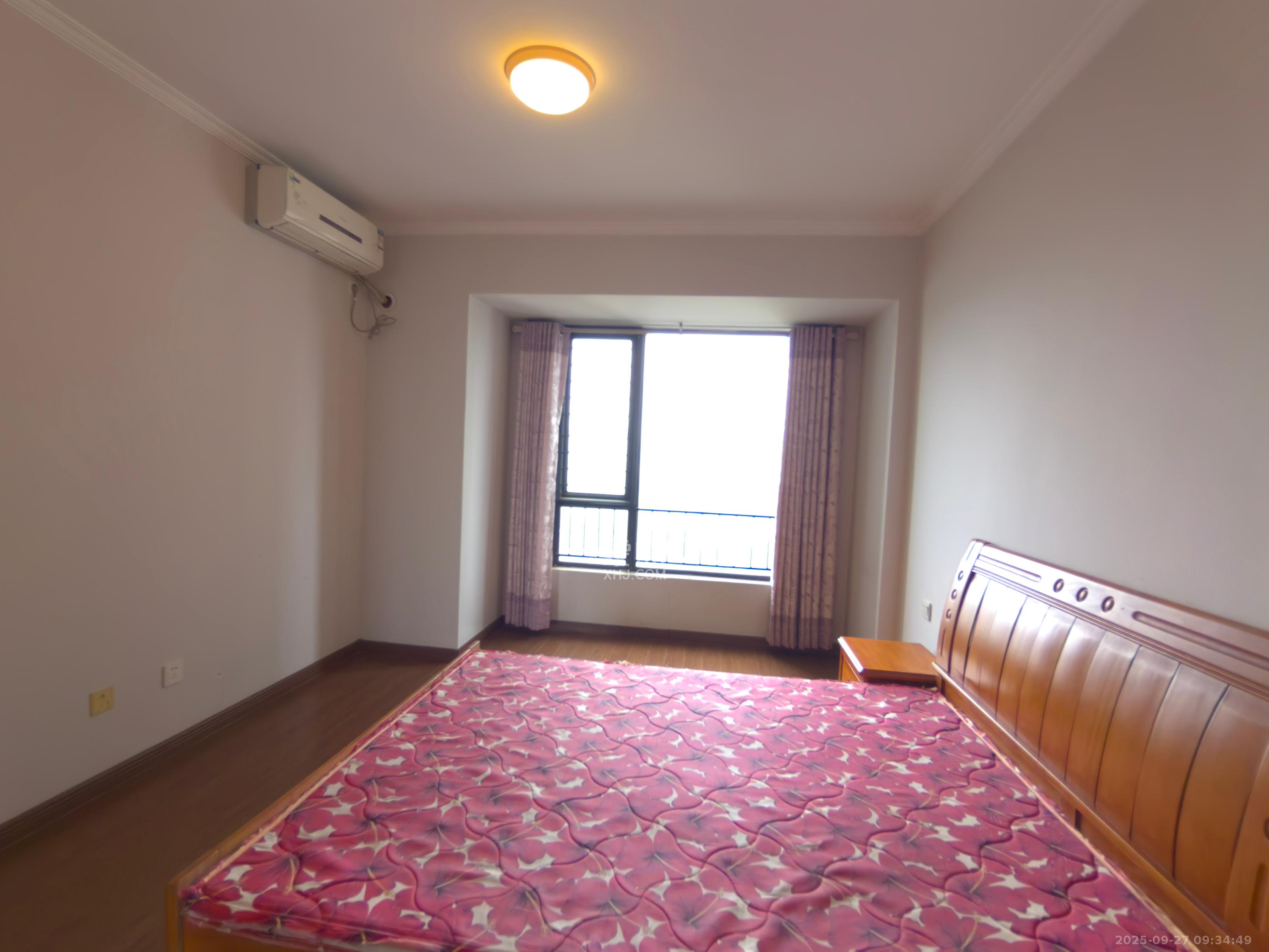 万科金域华府三四期 4室2厅2卫 2800.0元/月 万科金域华府三四期 4室2厅2卫 2800.0元/月室内图