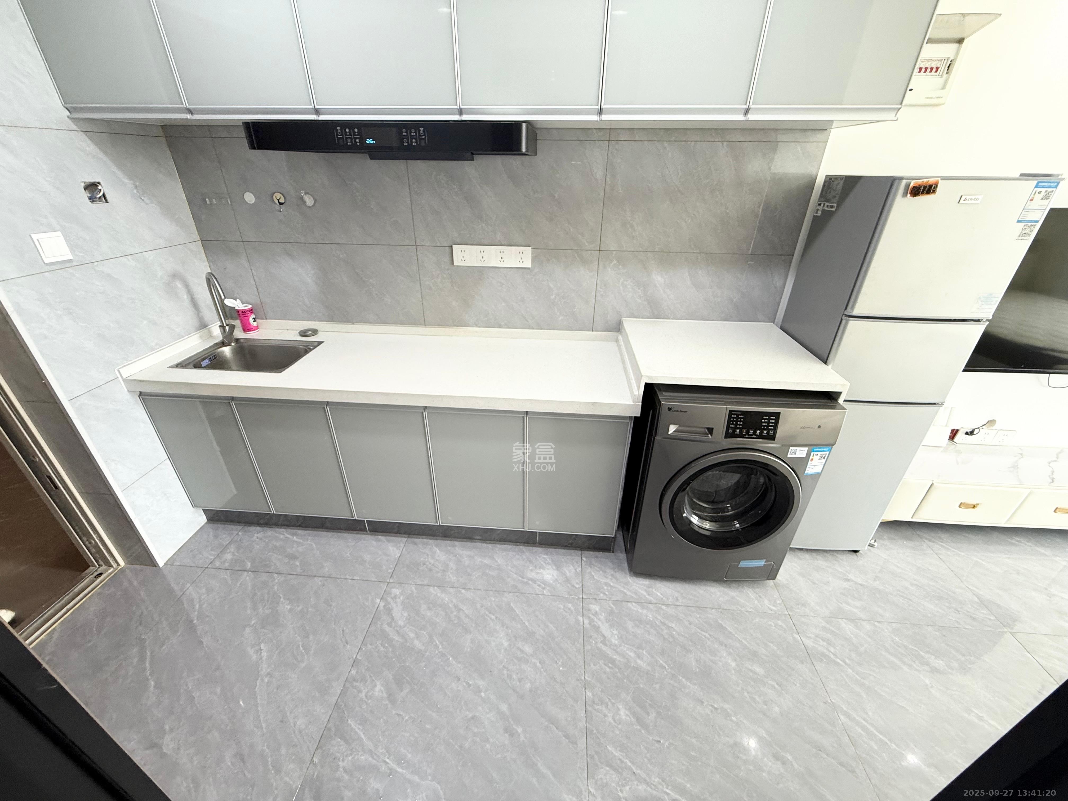 力高凤凰新天 1室1厅1卫 1700.0元/月 力高凤凰新天 1室1厅1卫 1700.0元/月室内图