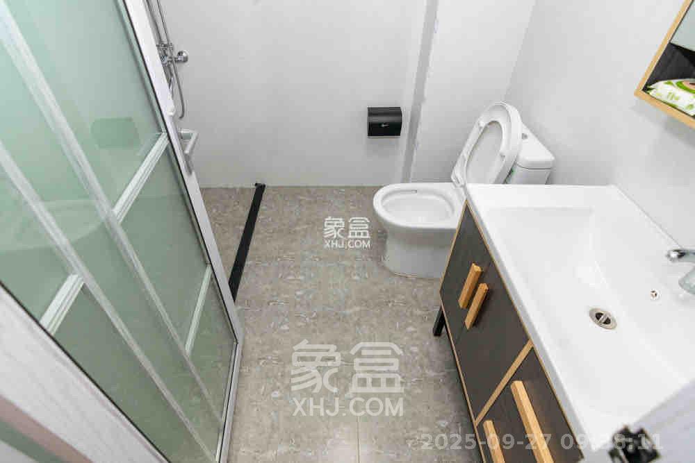 新城国际花都 3室2厅2卫 2000.0元/月 新城国际花都 3室2厅2卫 2000.0元/月室内图