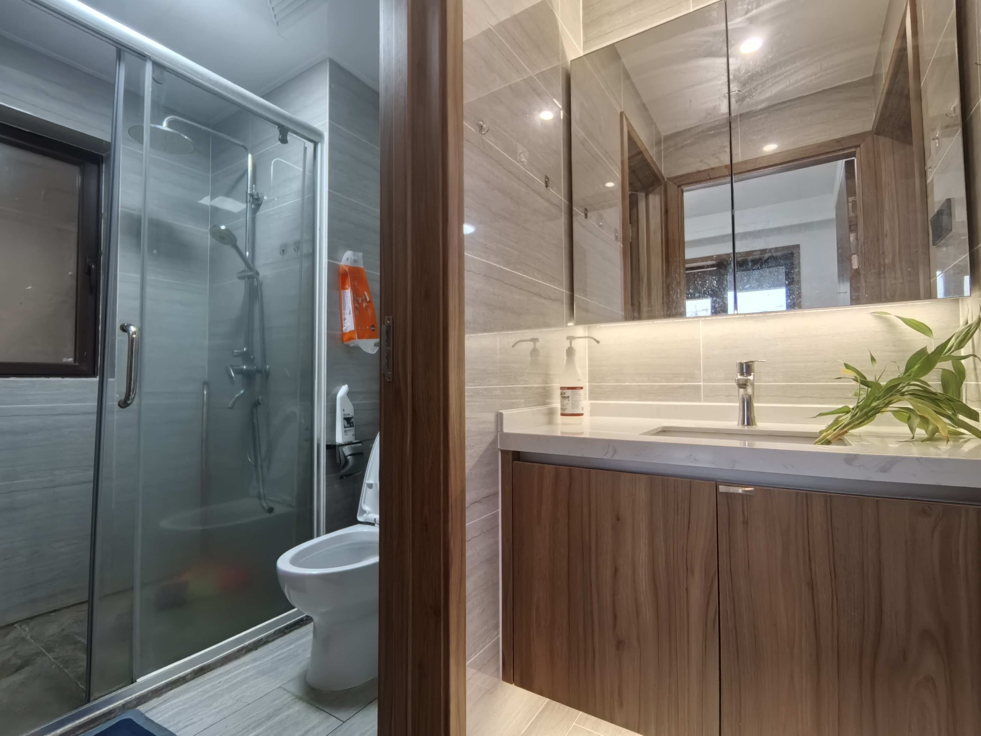 海航豪庭南苑 2室2厅2卫 3800.0元/月 海航豪庭南苑 2室2厅2卫 3800.0元/月室内图