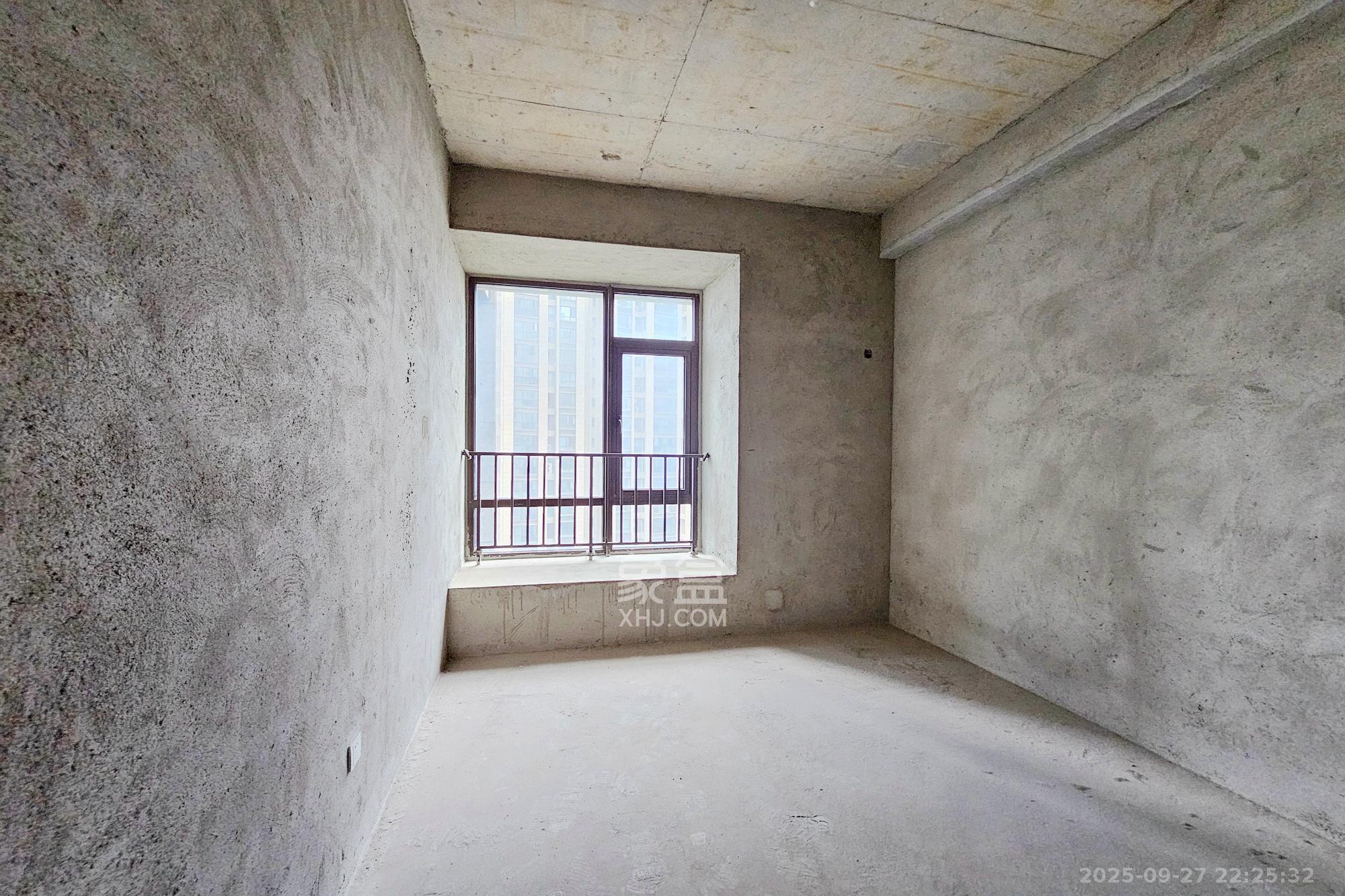 明昇壹城(明昇时代广场)二期 4室2厅2卫 300.0万 明昇壹城(明昇时代广场)二期 4室2厅2卫 300.0万卧室