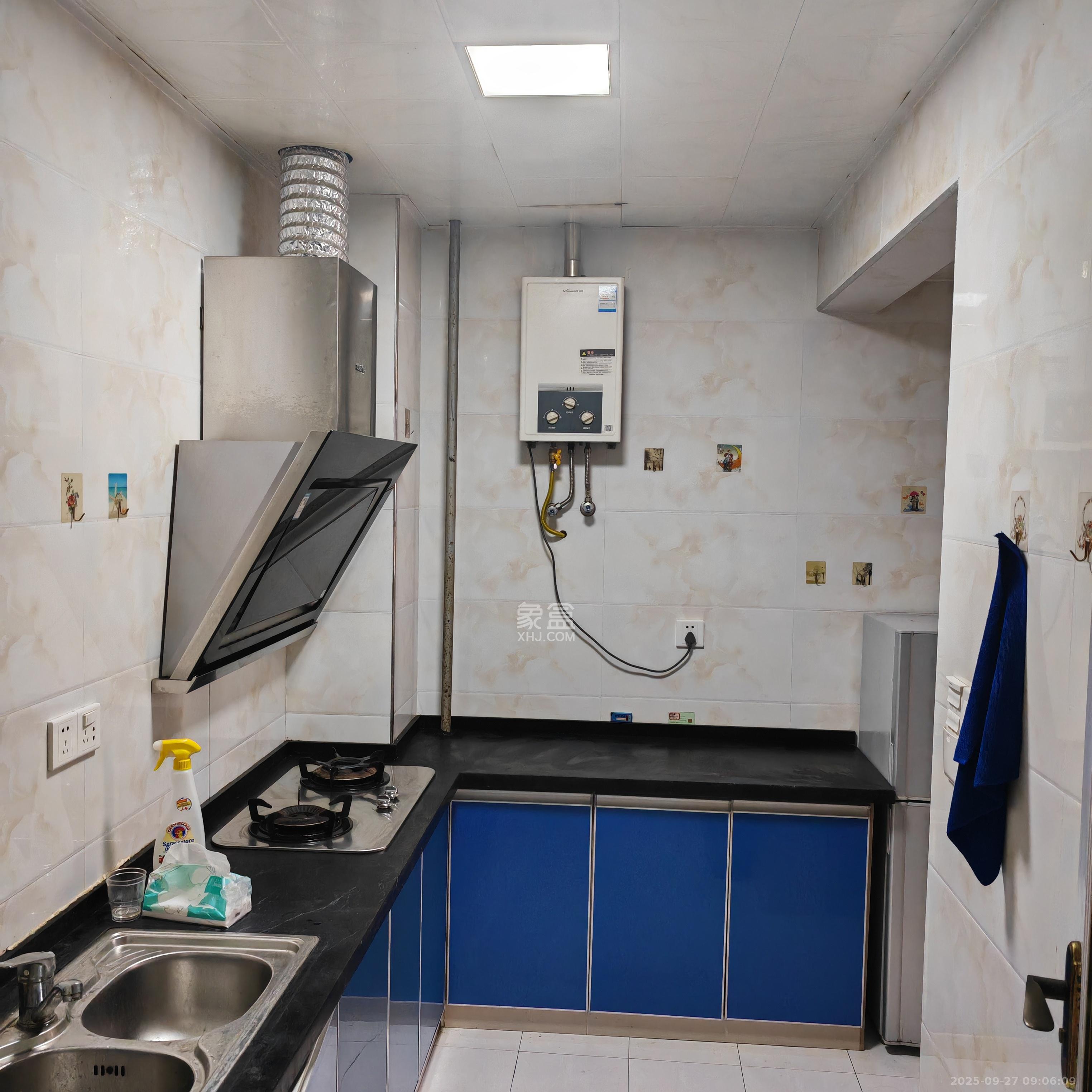 洋湖景园  2室1厅1卫    2300.0元/月室内图