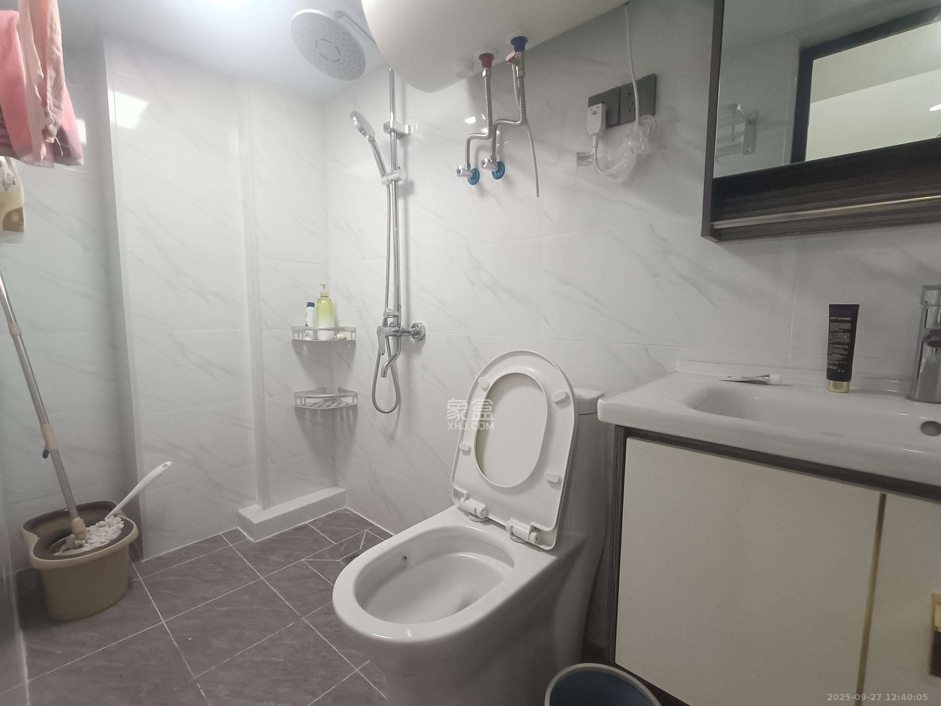 佳兆业云顶都汇 2室1厅1卫 1600.0元/月 佳兆业云顶都汇 2室1厅1卫 1600.0元/月室内图