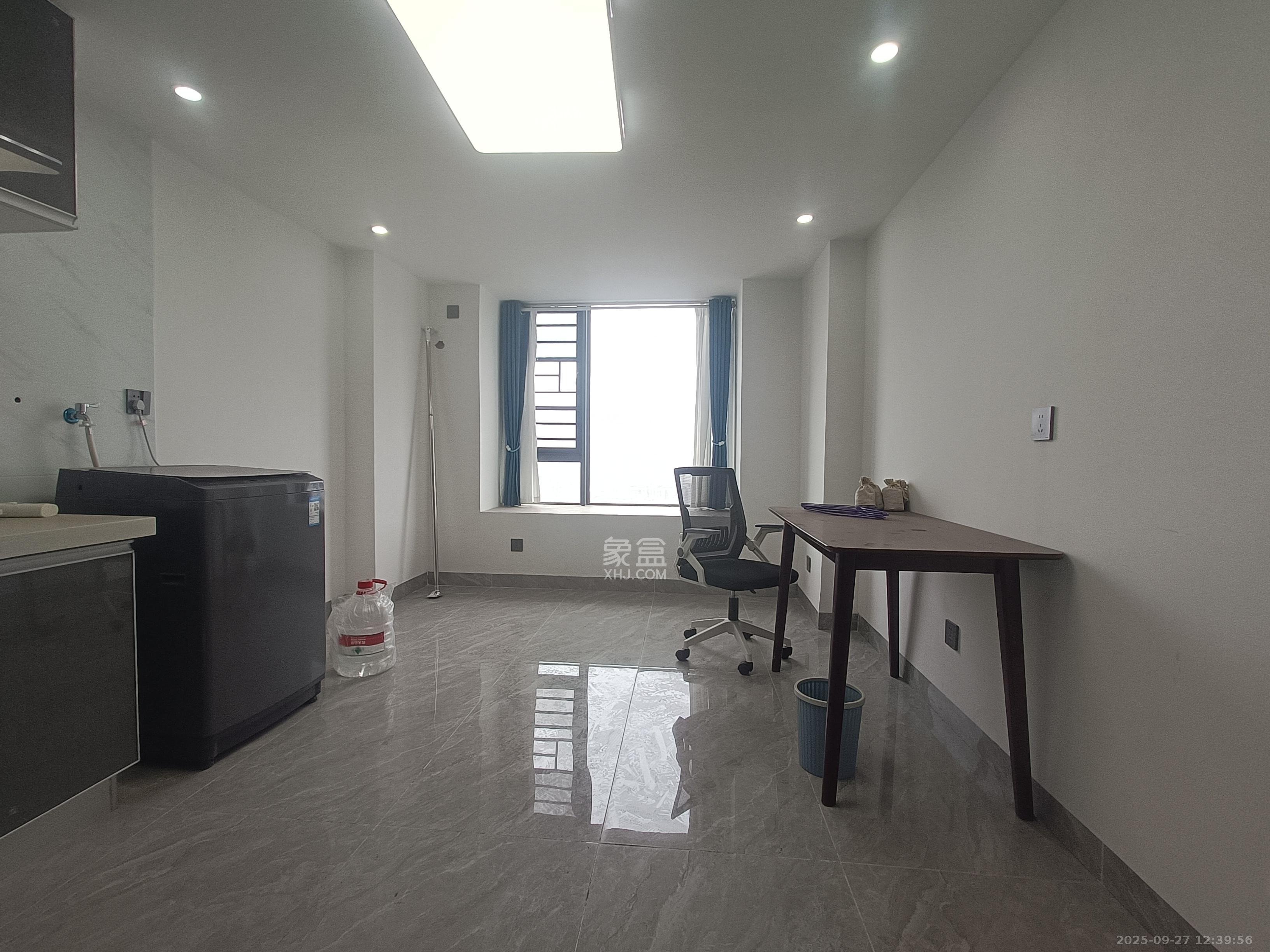 佳兆业云顶都汇 2室1厅1卫 1600.0元/月 佳兆业云顶都汇 2室1厅1卫 1600.0元/月室内图