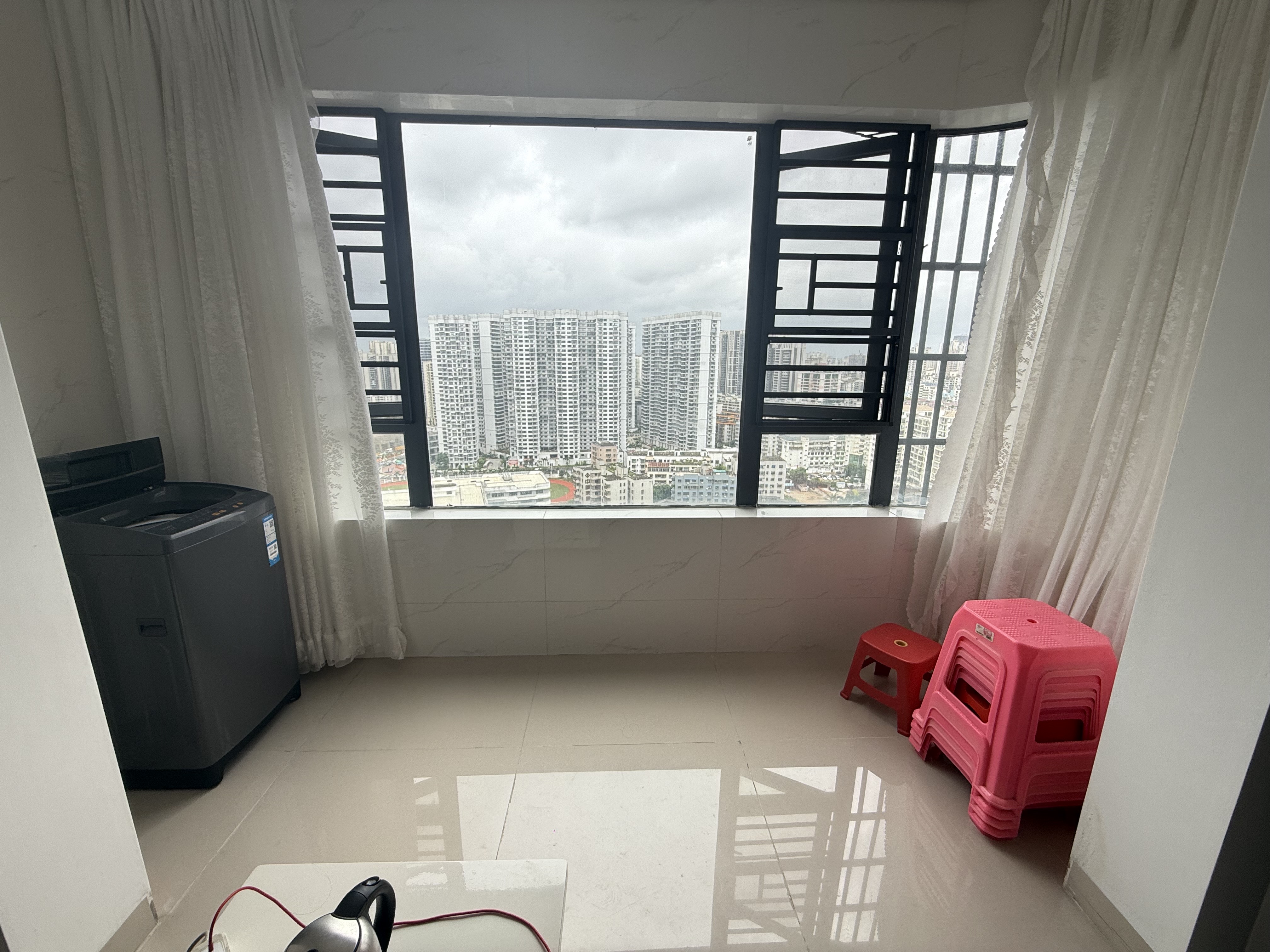 龙城新景 3室2厅1卫 3000.00元/月 龙城新景 3室2厅1卫 3000.00元/月室内图