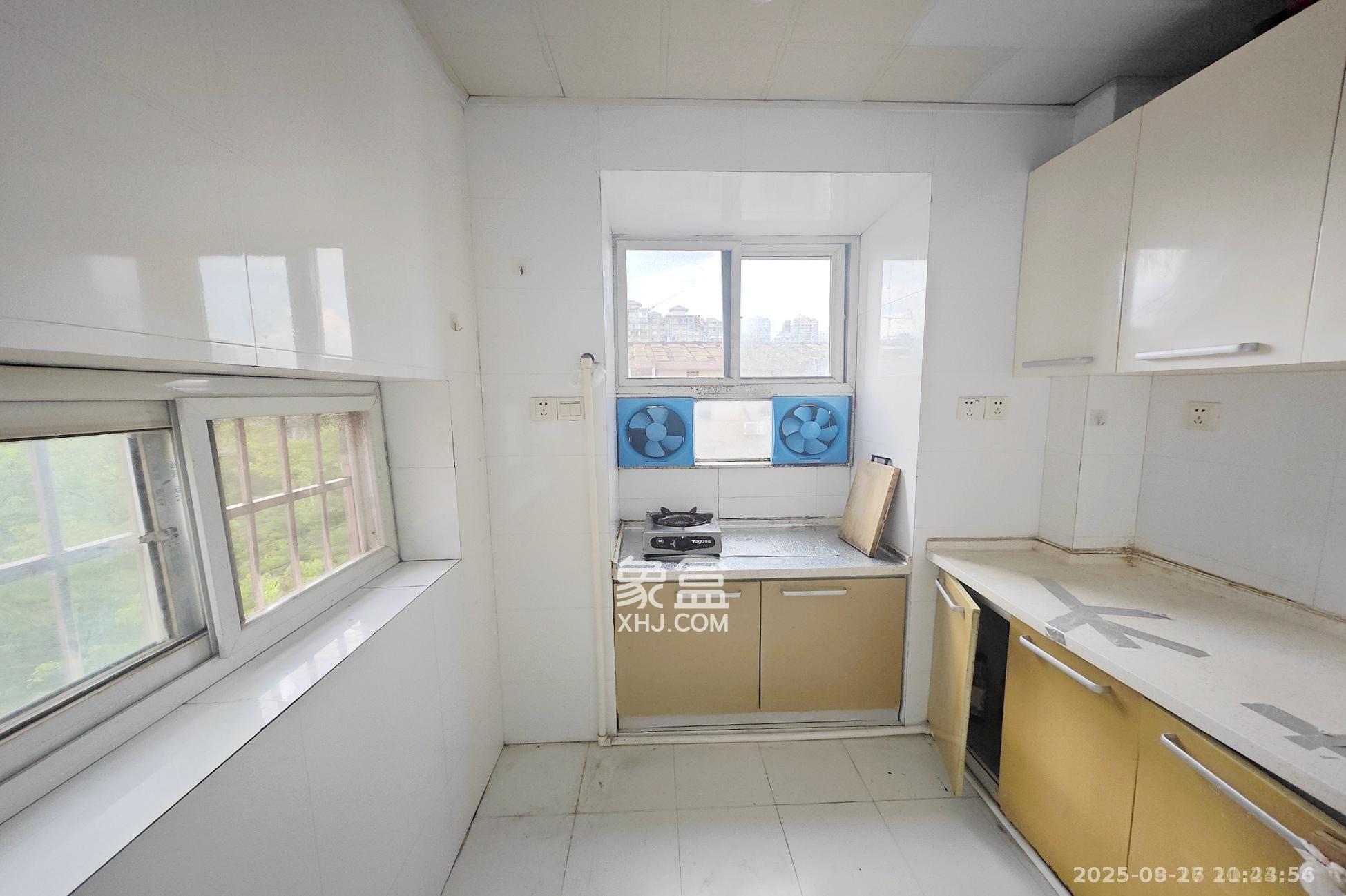 桂花二村  2室1厅1卫    1200.0元/月室内图