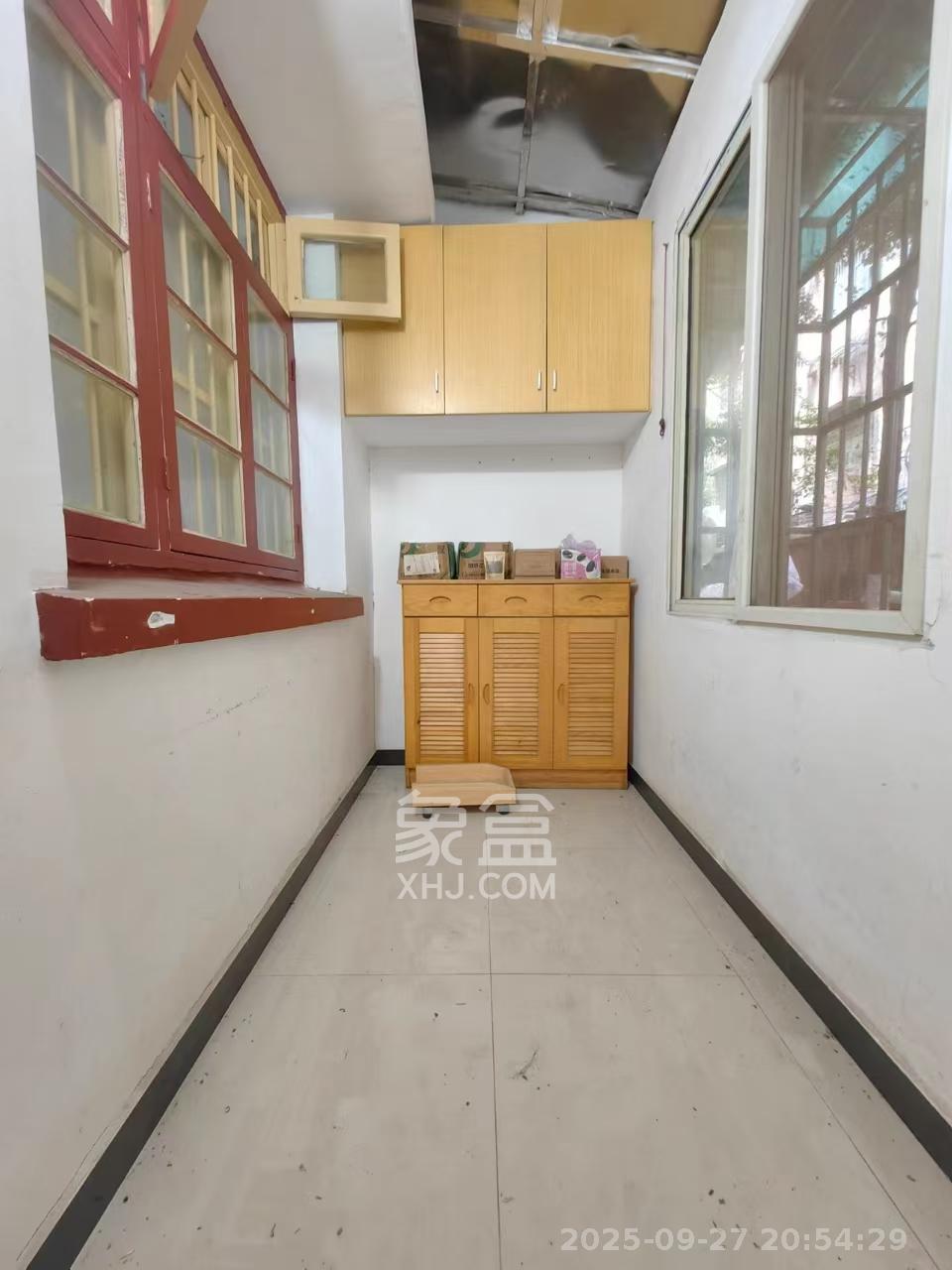 省水院宿舍 2室2厅1卫 2000.0元/月 省水院宿舍 2室2厅1卫 2000.0元/月室内图