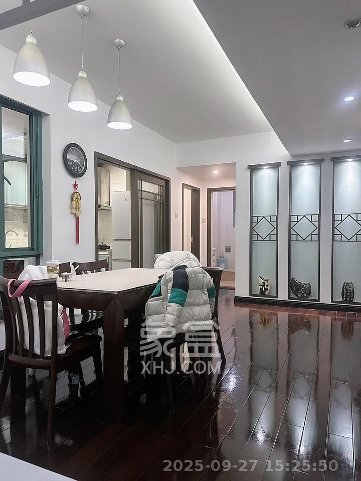 亚华香舍花都 3室2厅2卫 3800.0元/月 亚华香舍花都 3室2厅2卫 3800.0元/月室内图