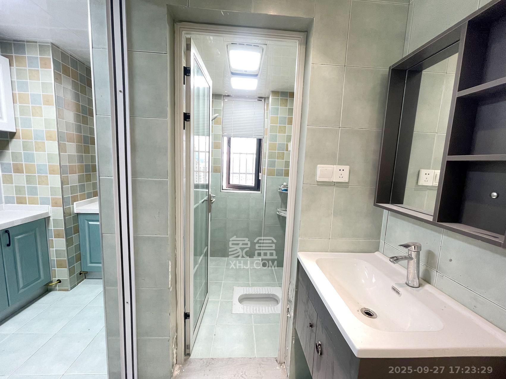 吉泰园安置小区 2室2厅1卫 2800.0元/月 吉泰园安置小区 2室2厅1卫 2800.0元/月室内图