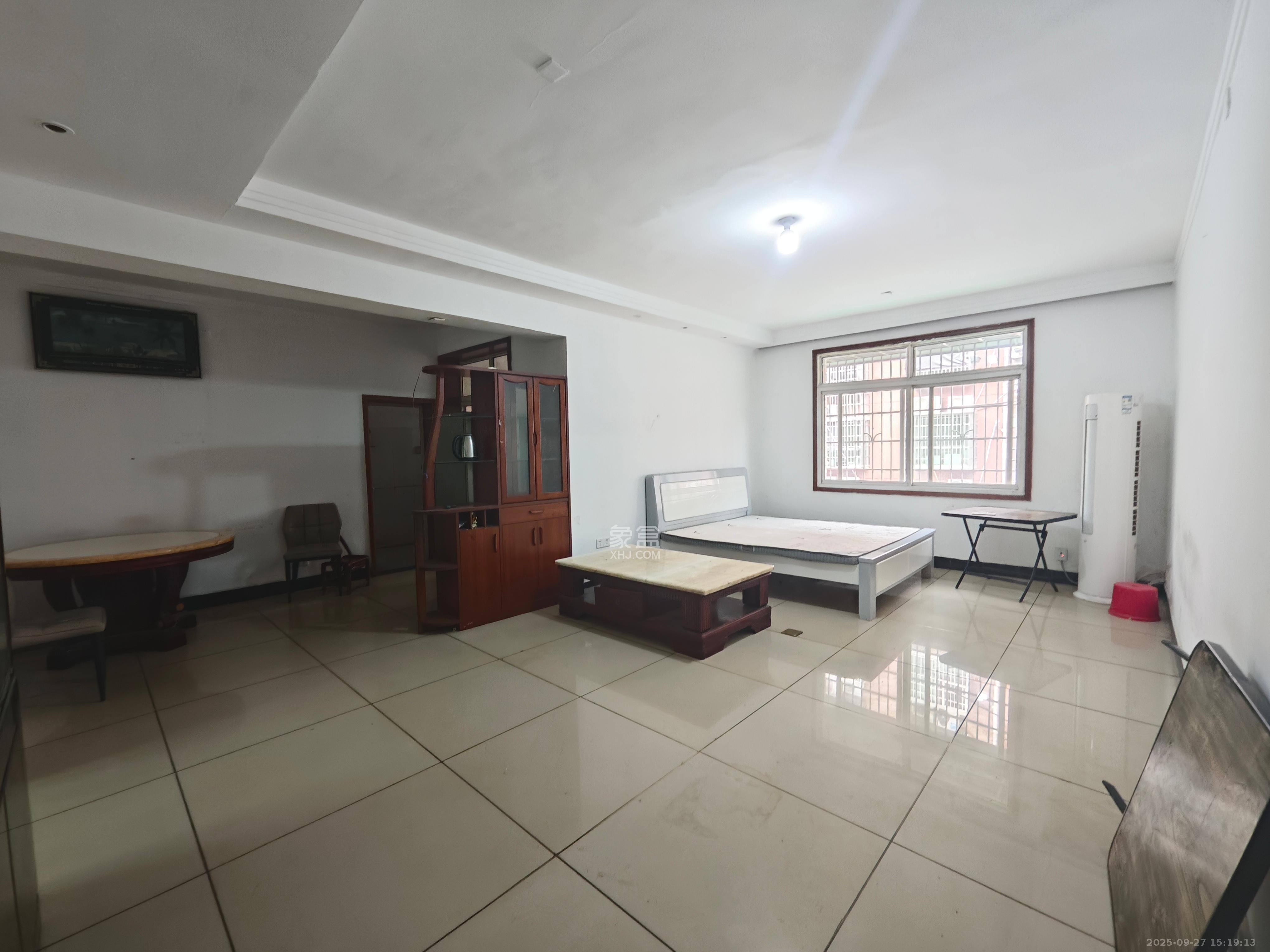 大桥三区  2室1厅1卫    1500.0元/月室内图