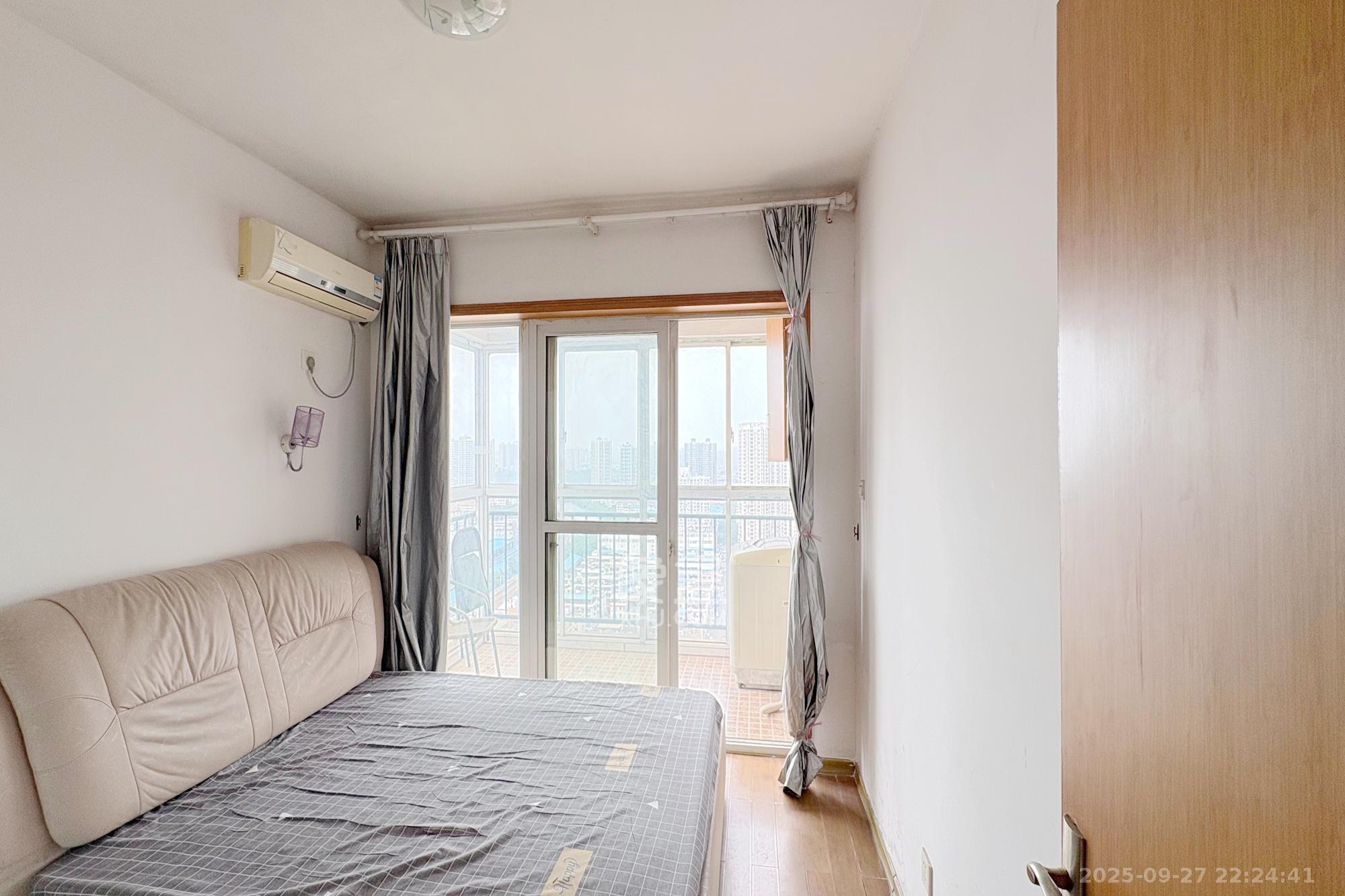 星典时代  2室1厅1卫    52.8万卧室