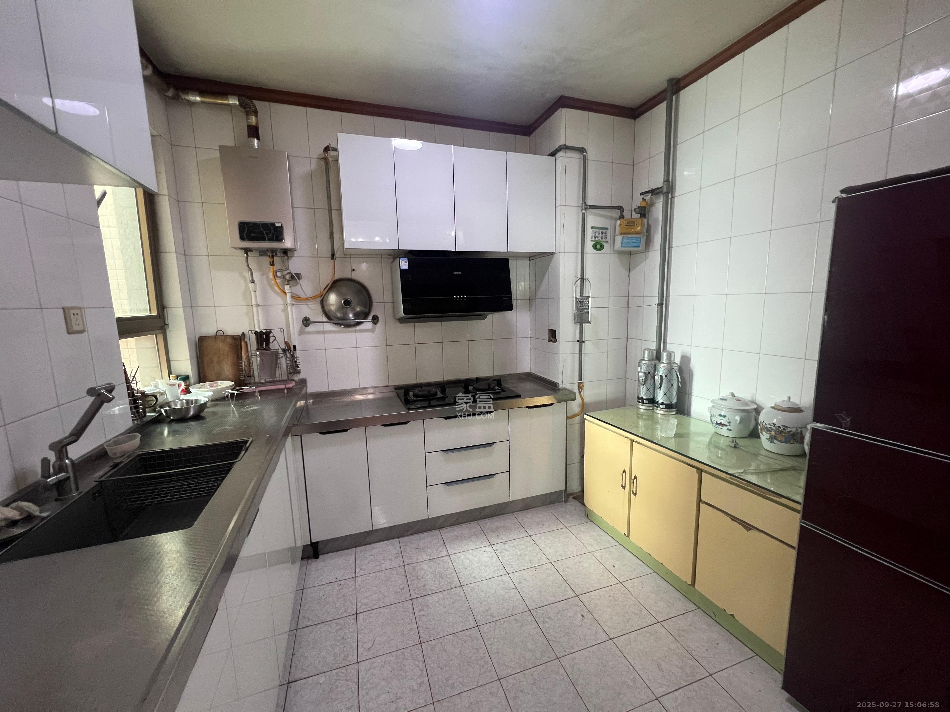 人民银行宿舍(蔡锷中路) 1室0厅0卫 3300.0元/月 人民银行宿舍(蔡锷中路) 1室0厅0卫 3300.0元/月室内图