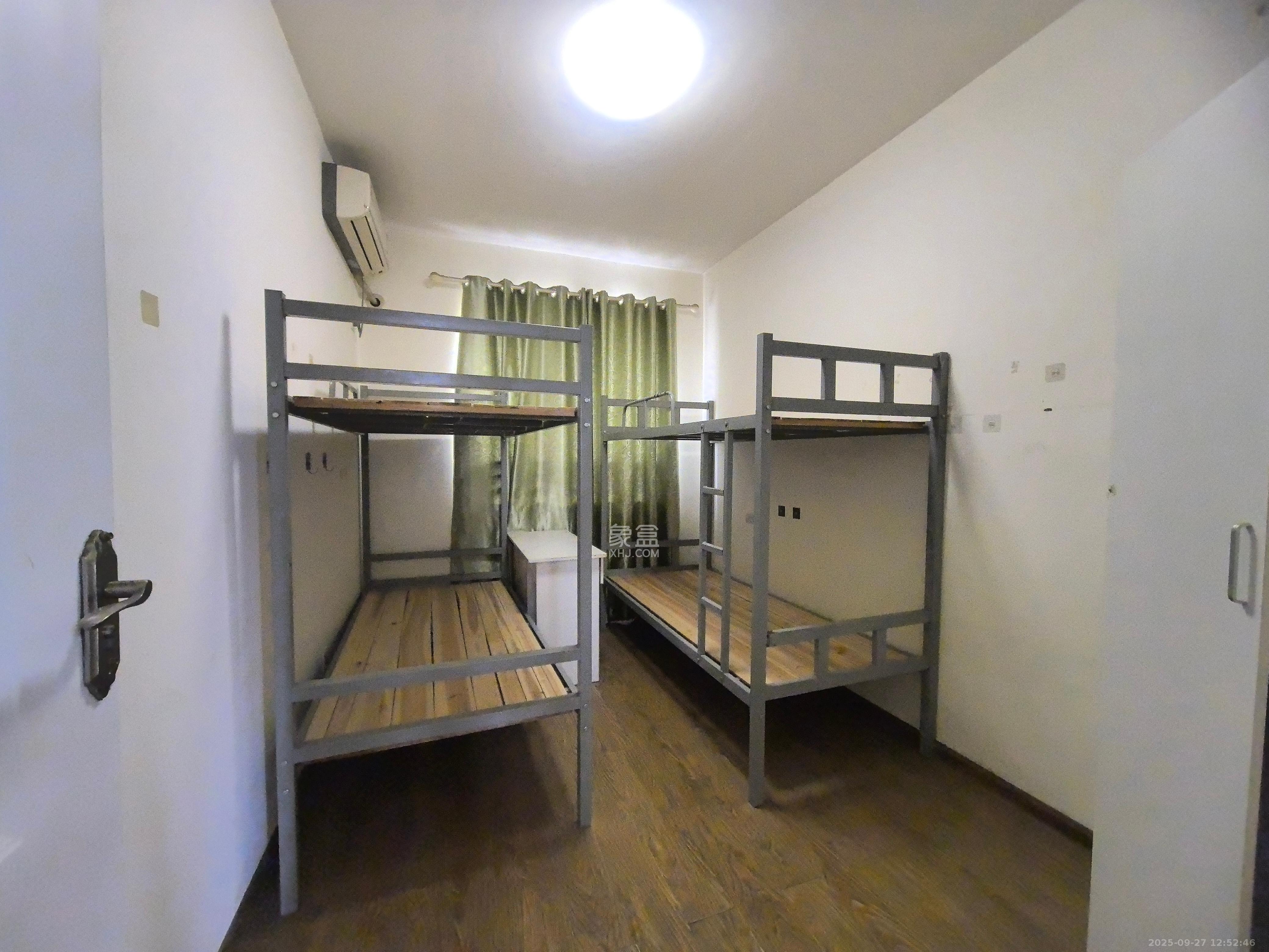 当代滨江MOMA  3室2厅1卫    2800.0元/月室内图