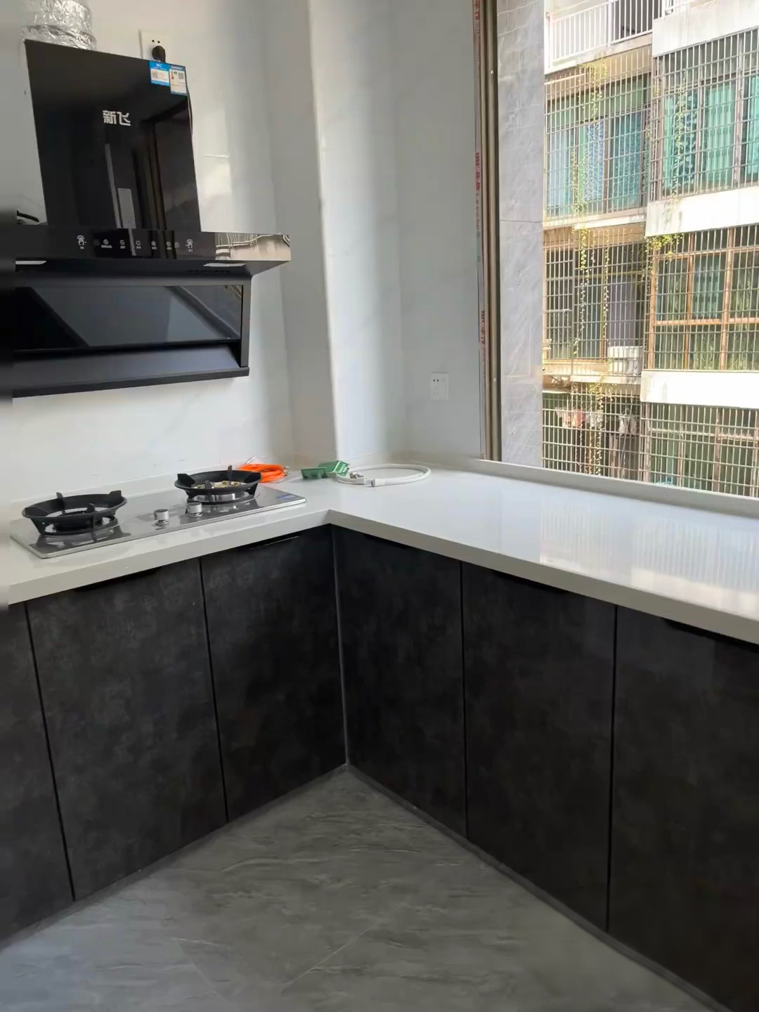 立新长湖安置区(水映豪廷安置房) 3室2厅1卫 1000.0元/月 立新长湖安置区(水映豪廷安置房) 3室2厅1卫 1000.0元/月室内图