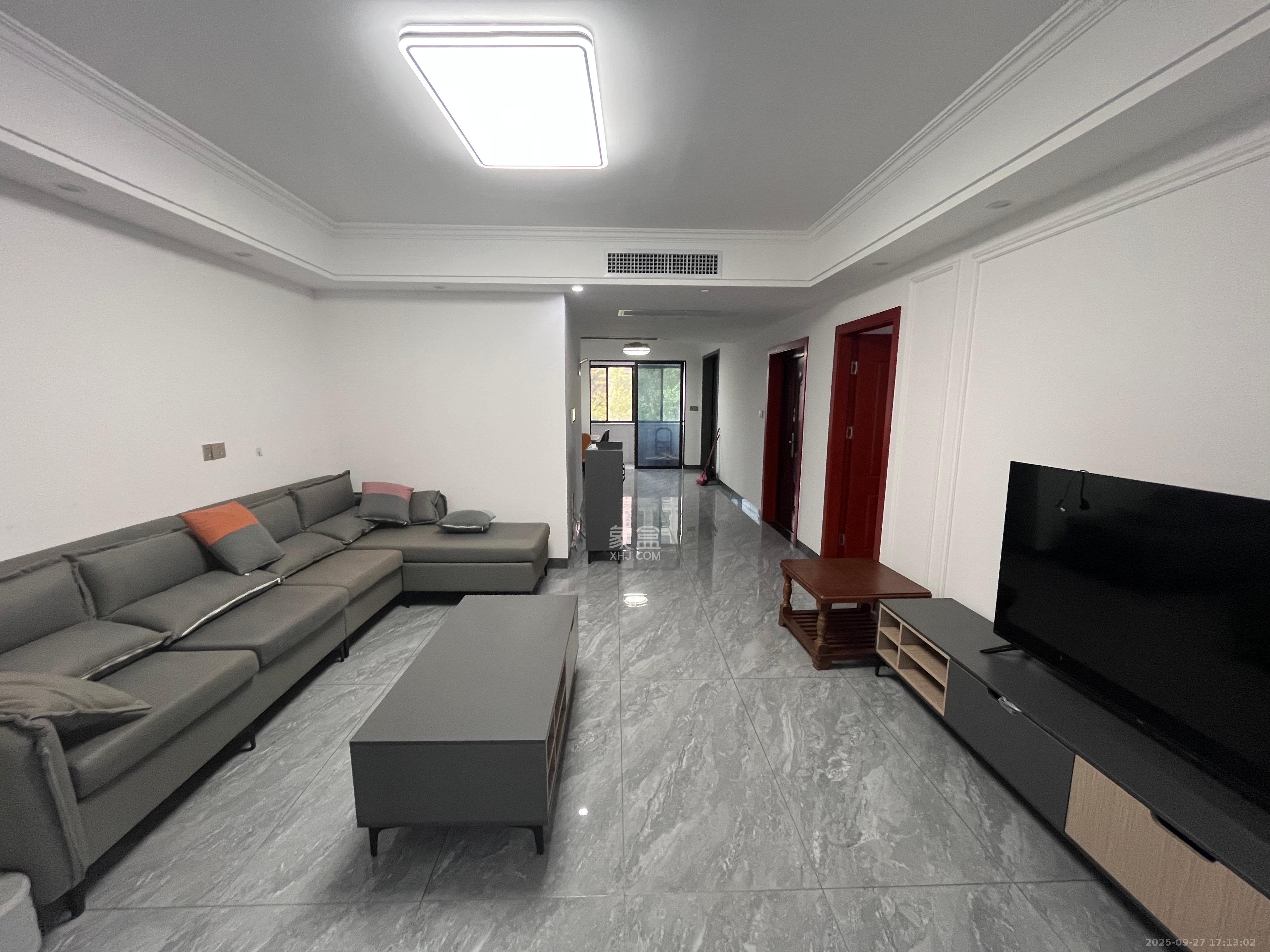 湘水郡(兴旺小爱同学) 4室2厅2卫 2700.0元/月 湘水郡(兴旺小爱同学) 4室2厅2卫 2700.0元/月室内图